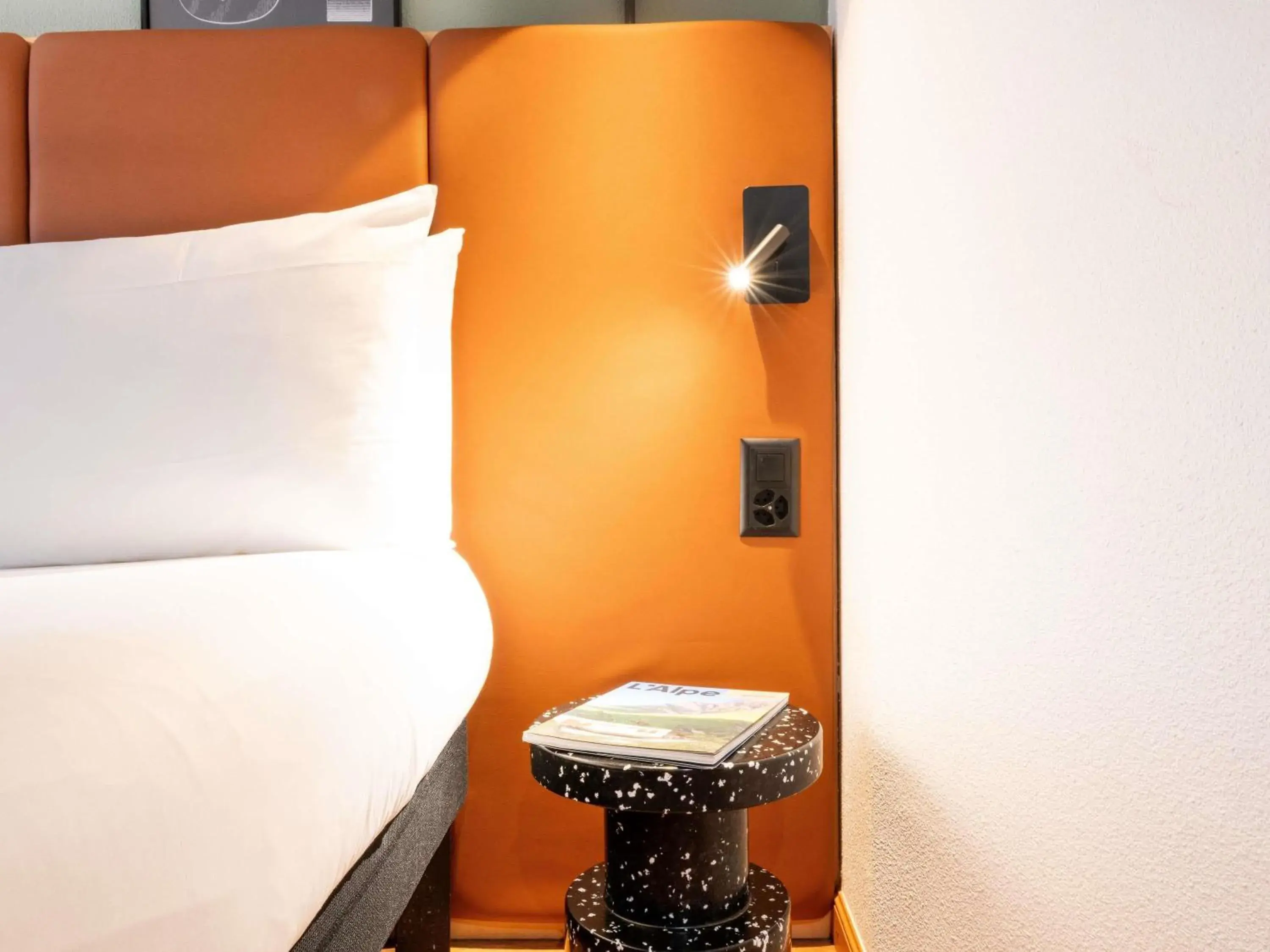 Bedroom, Bed in ibis Genève Centre Nations Bedroom, Bed in ibis Genève Centre Nations