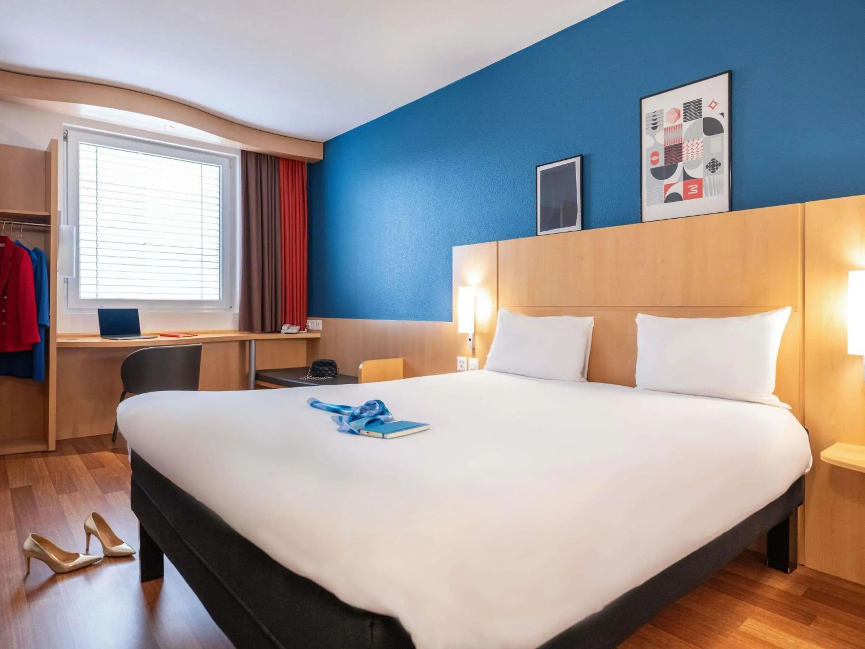 Bedroom, Bed in ibis Genève Centre Nations Bedroom, Bed in ibis Genève Centre Nations