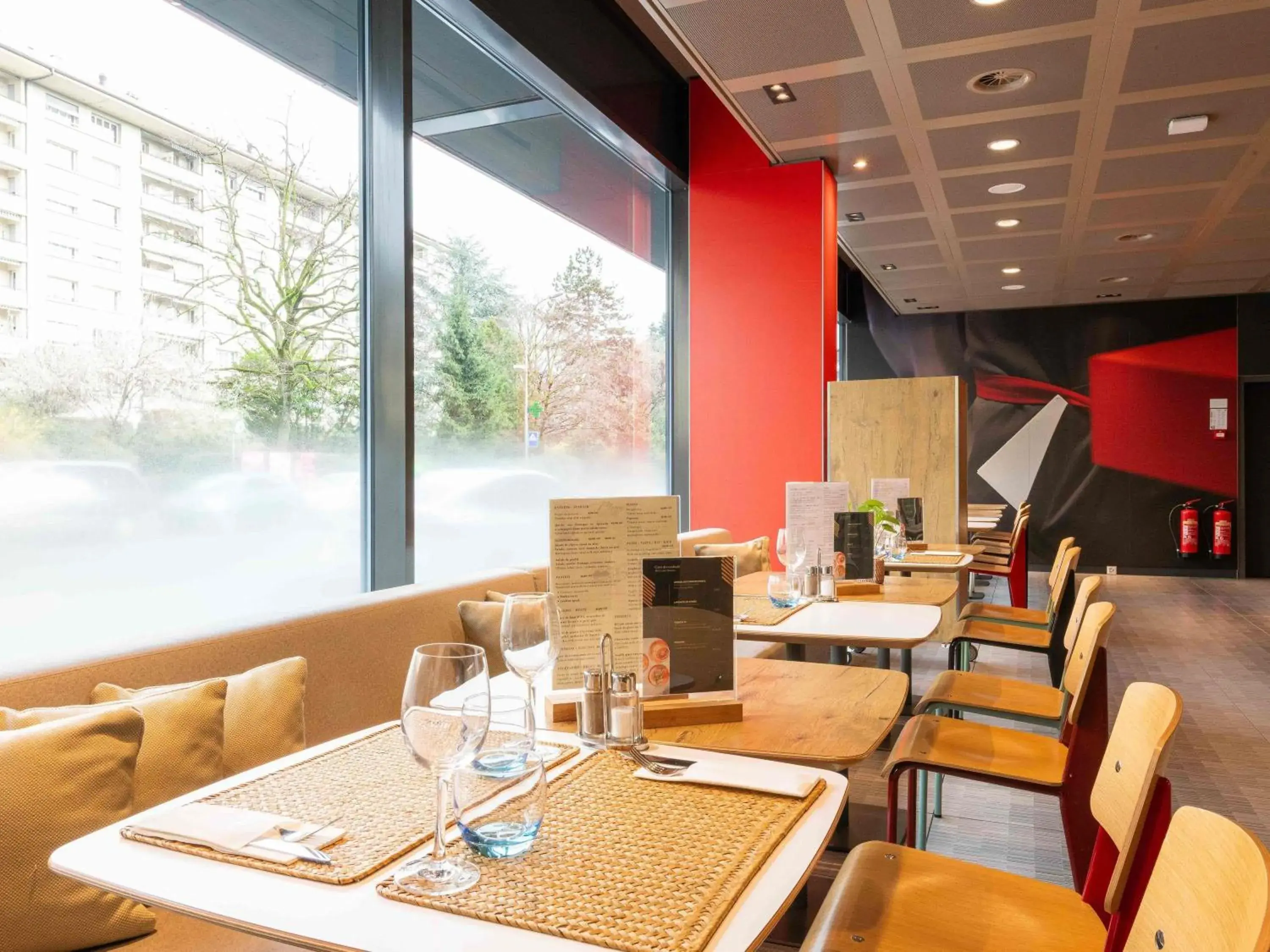 Restaurant/places to eat in ibis Genève Centre Nations Restaurant/places to eat in ibis Genève Centre Nations