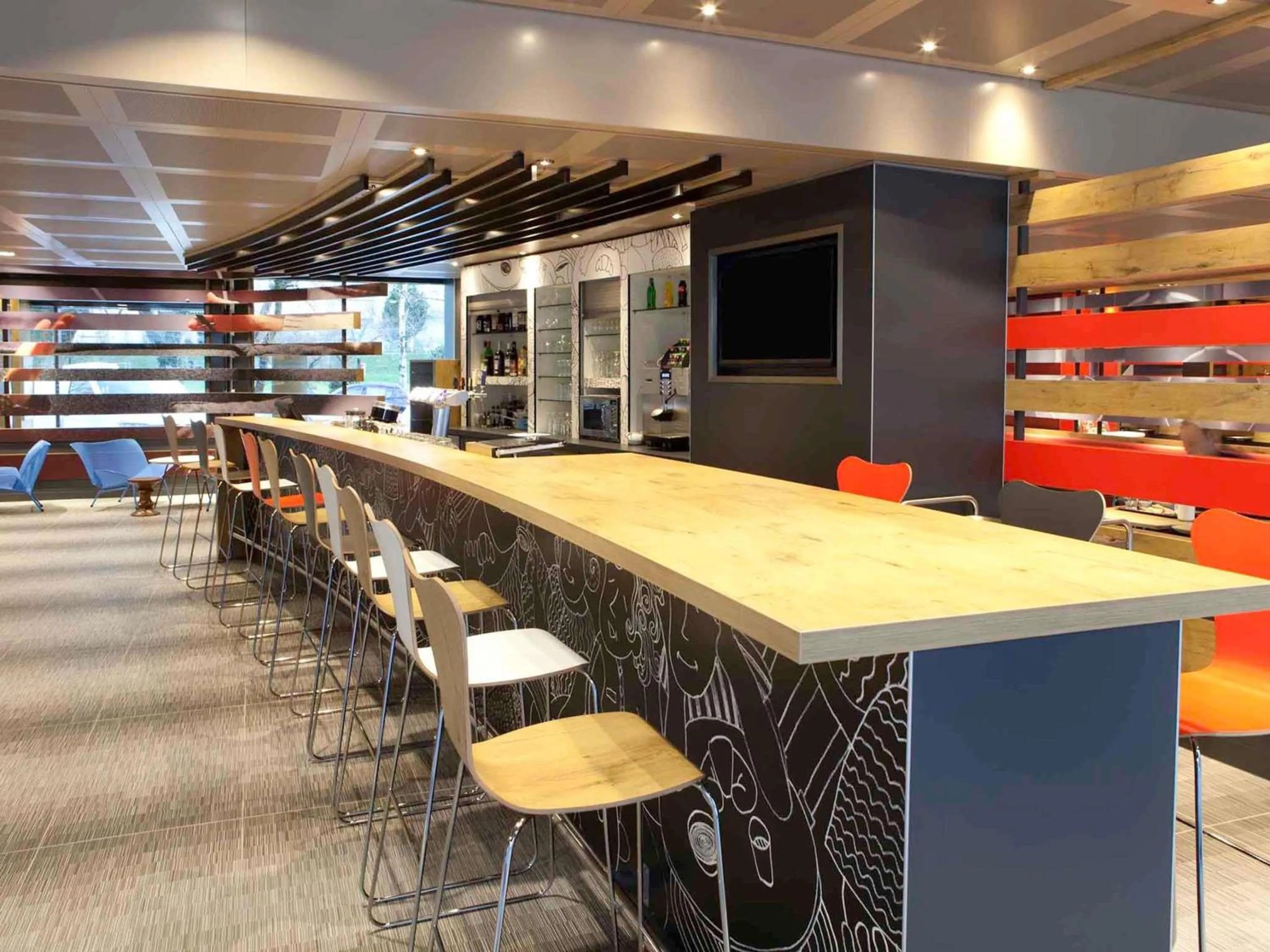 Lounge or bar in ibis Genève Centre Nations