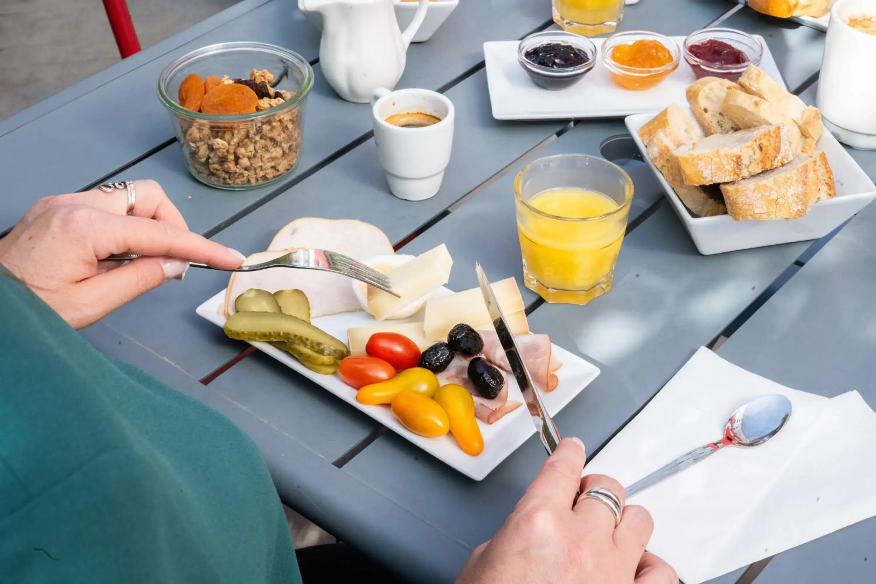 Breakfast in ibis Genève Centre Nations Breakfast in ibis Genève Centre Nations