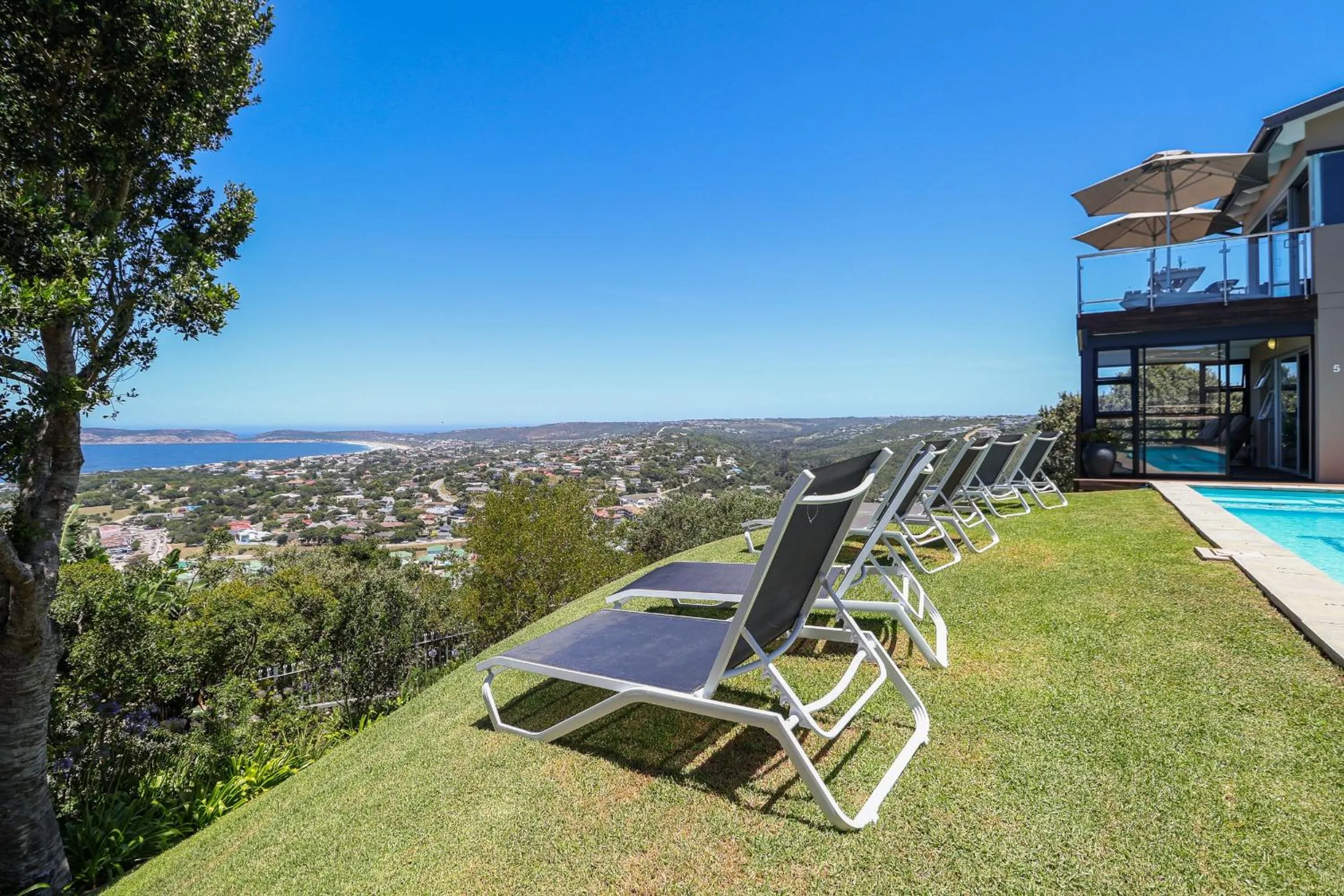 Property building in Belle Vue Ridge BnB,