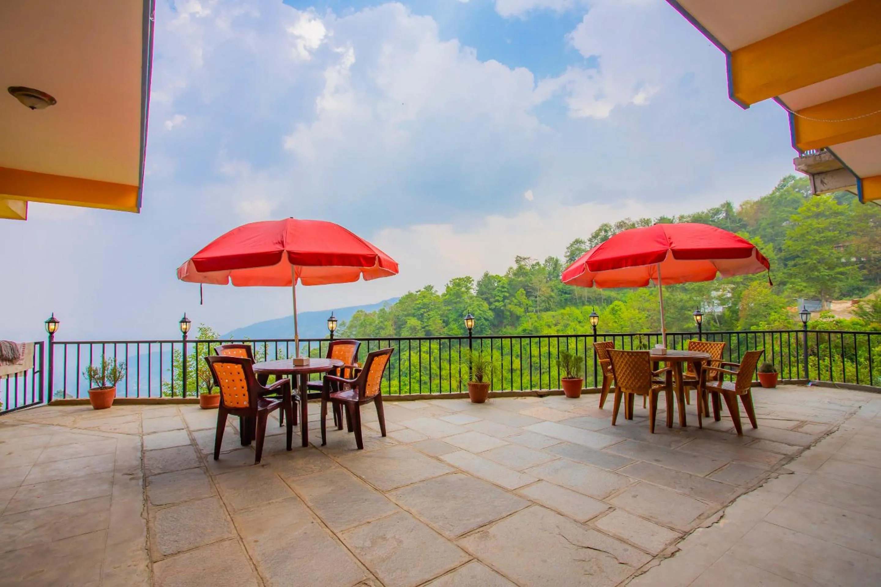 Balcony/Terrace in Sunrise Moon Beam Hotel