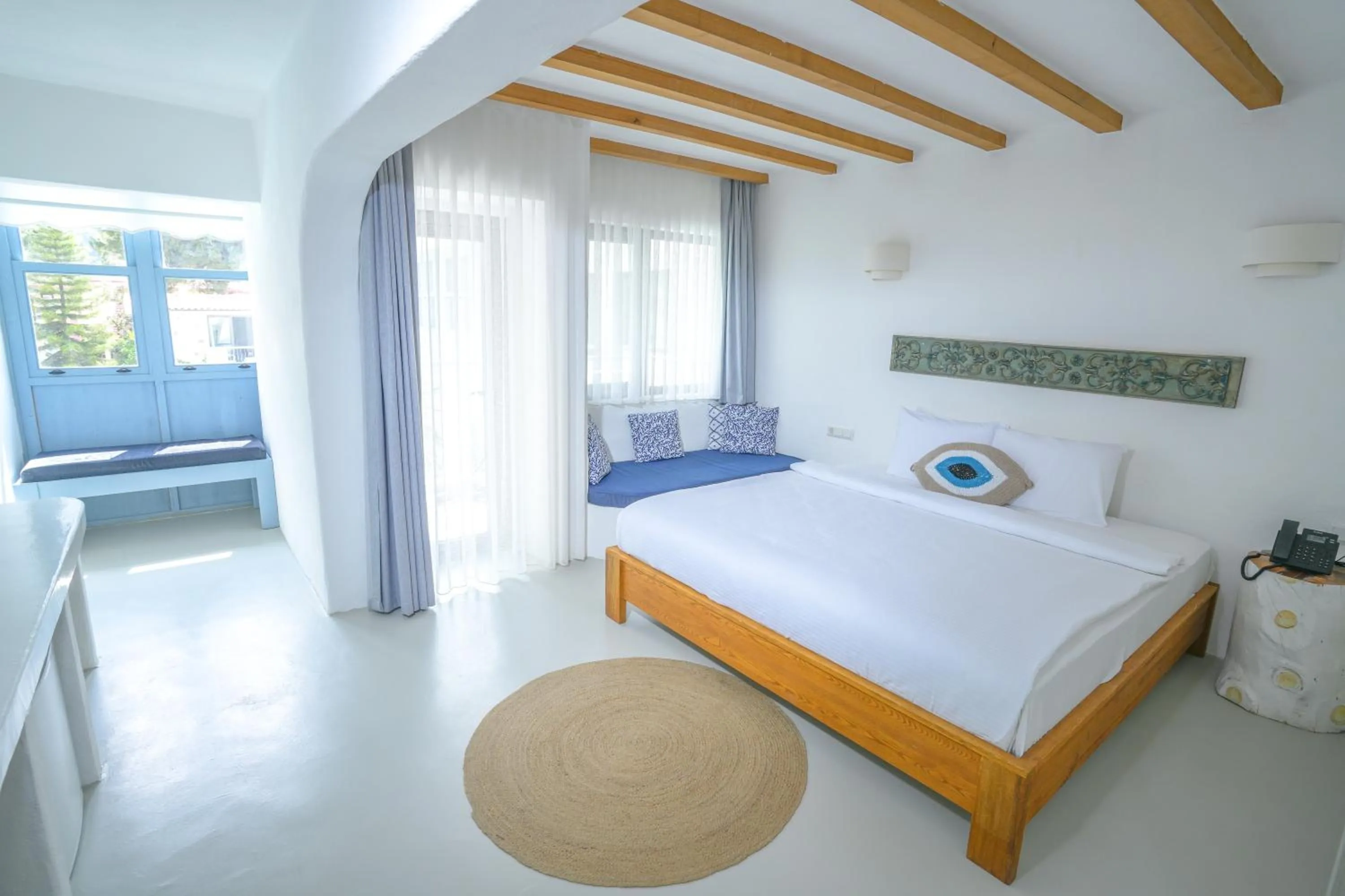 Photo of the whole room, Bed in Kassandra Boutique Hotel