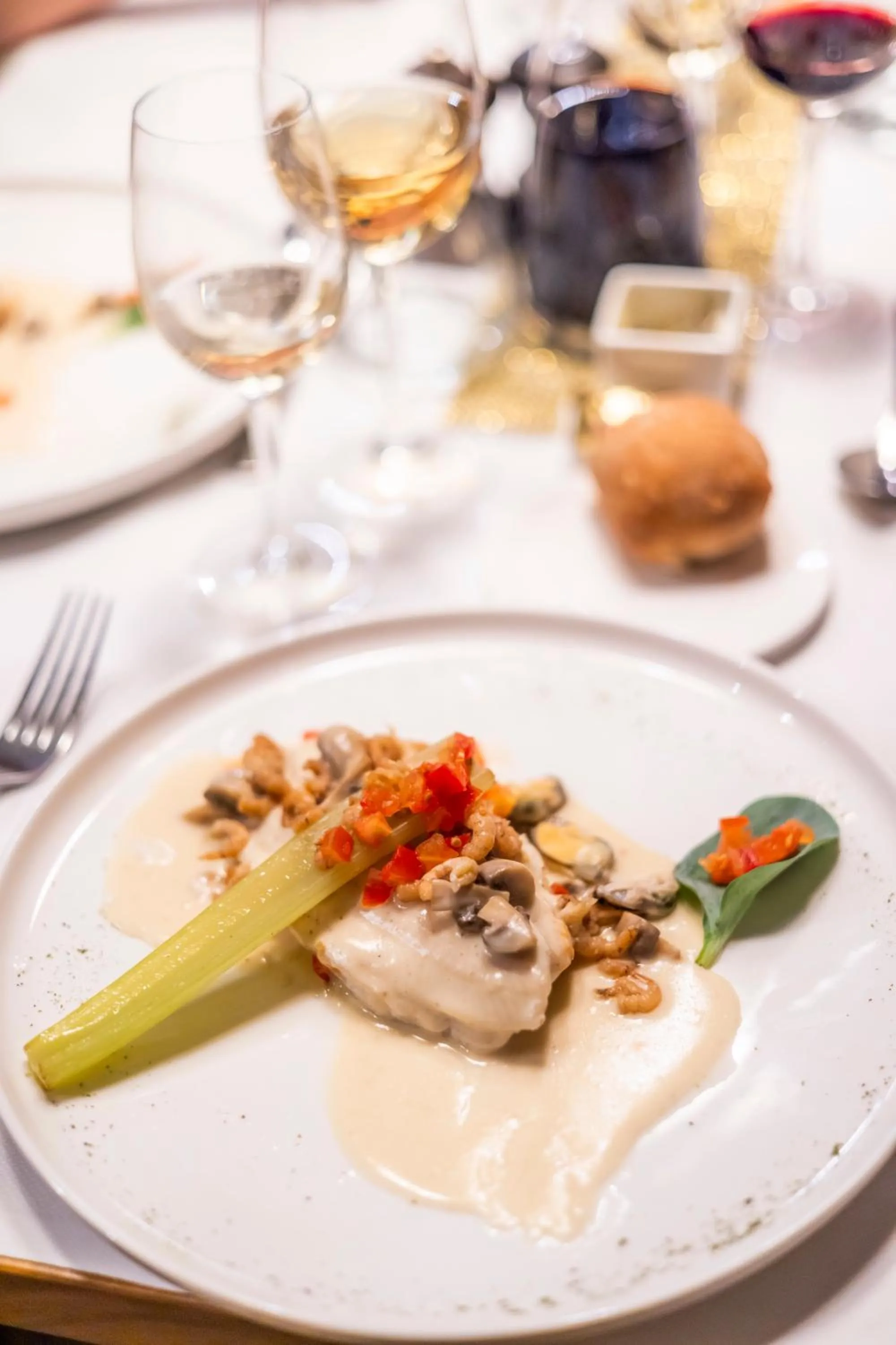 Restaurant/places to eat in Hotel Donny