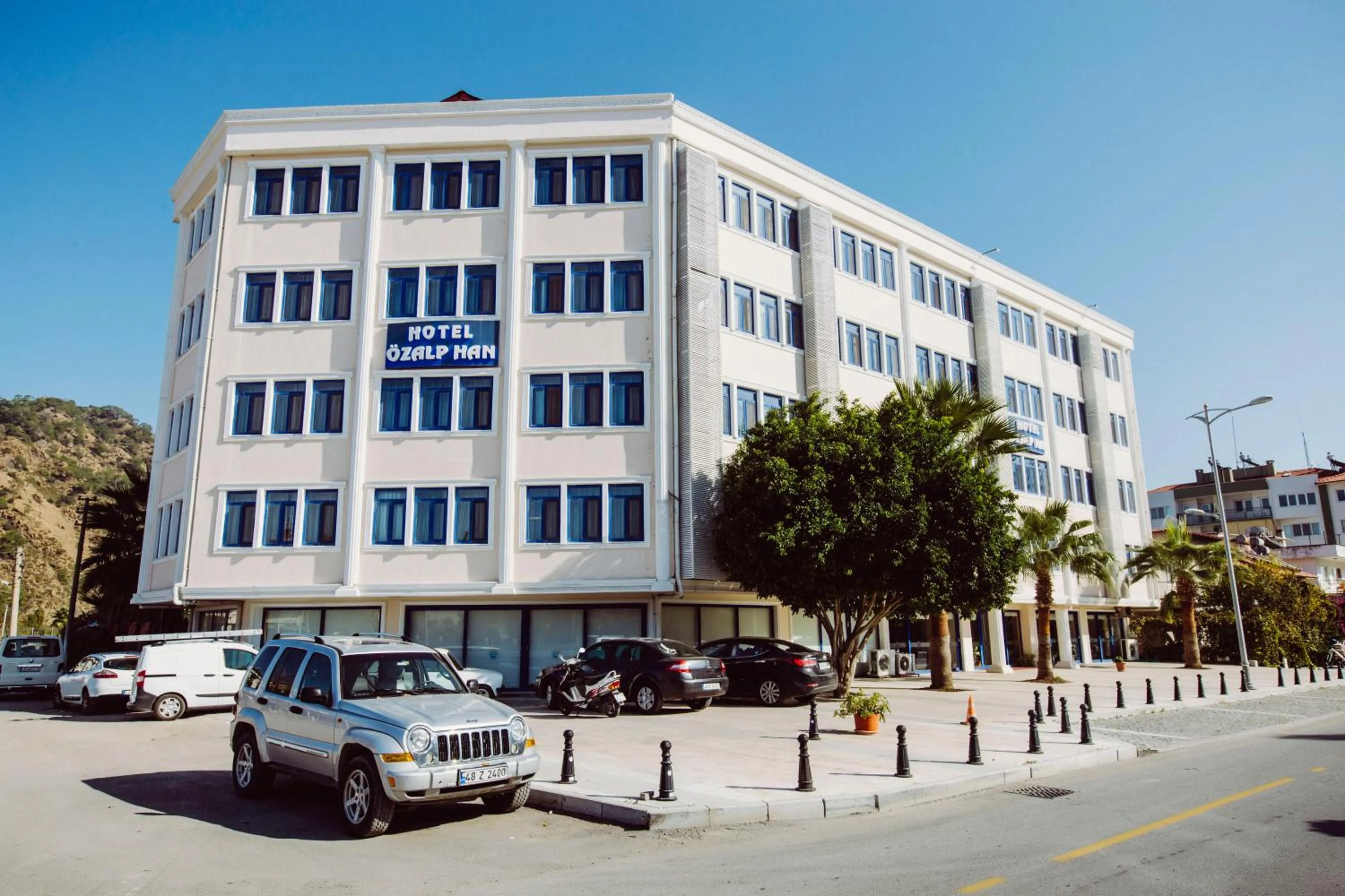 Property building in Ozalp Han Hotel