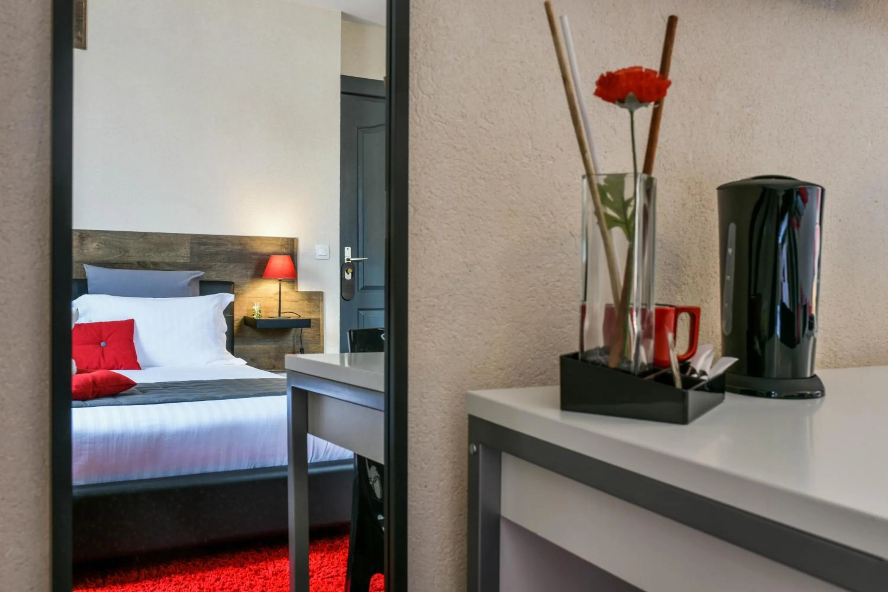 Bed in Hôtel Auberge l'Estanquet