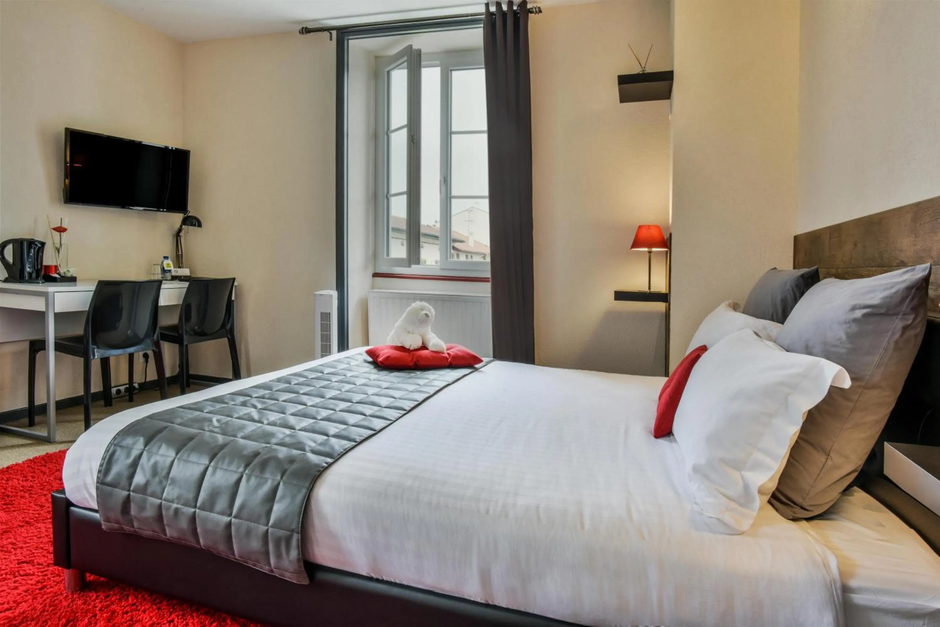 Bed in Hôtel Auberge l'Estanquet