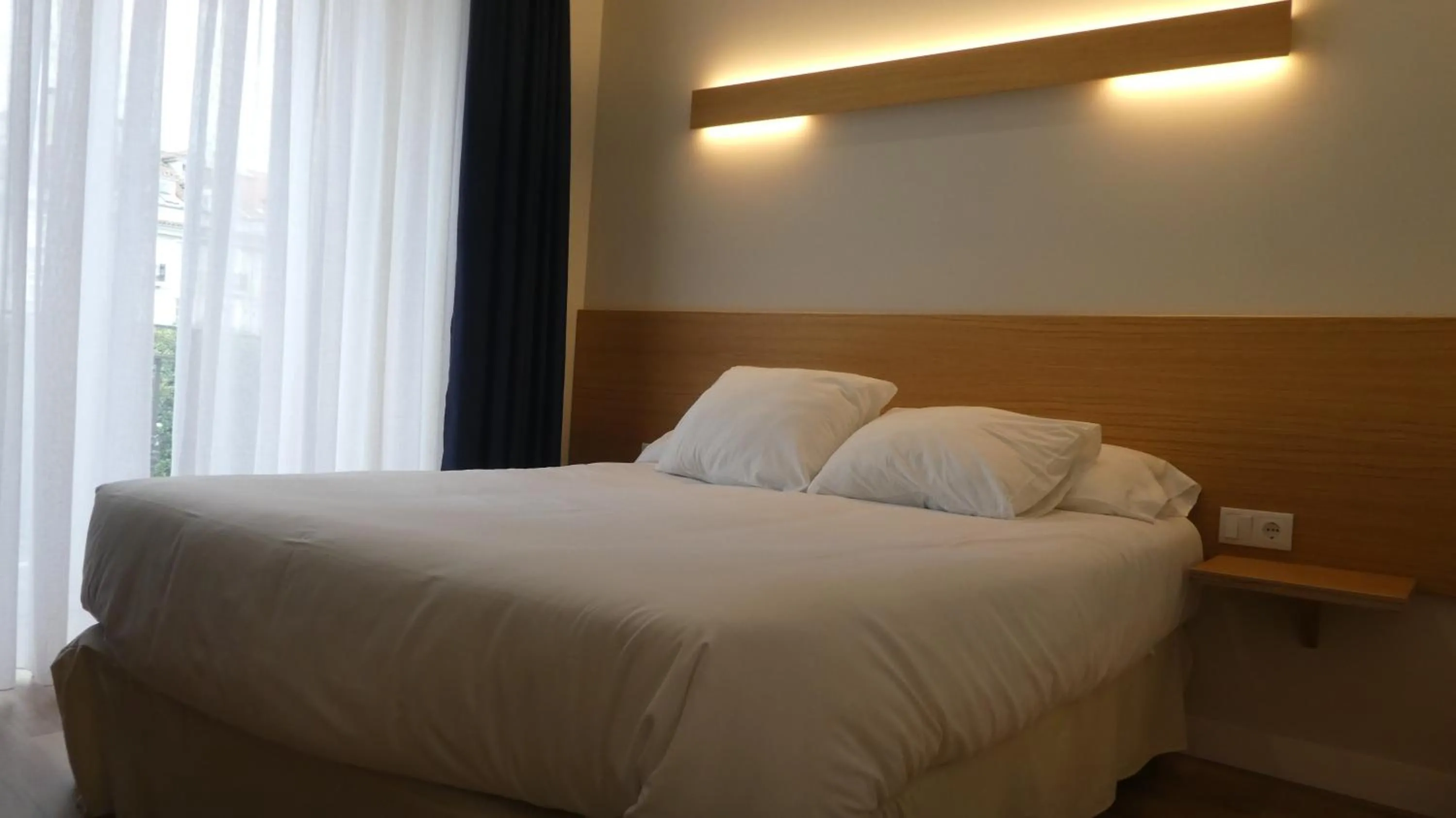 Double Room in Plaza Pombo B&B - Hostal