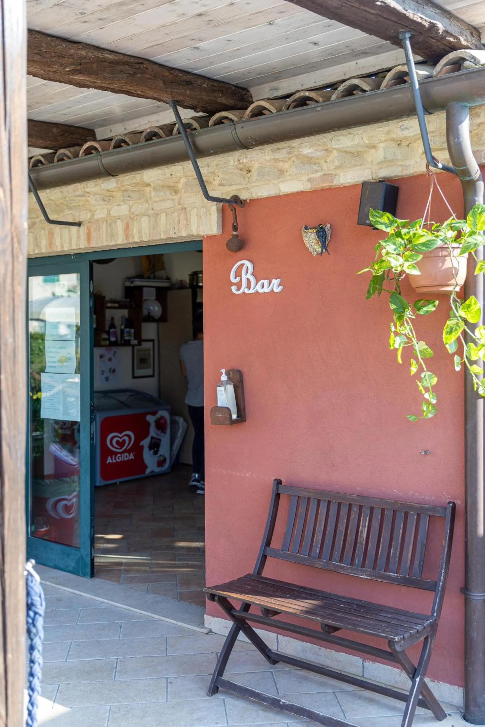 Restaurant/places to eat in Casale del Conero