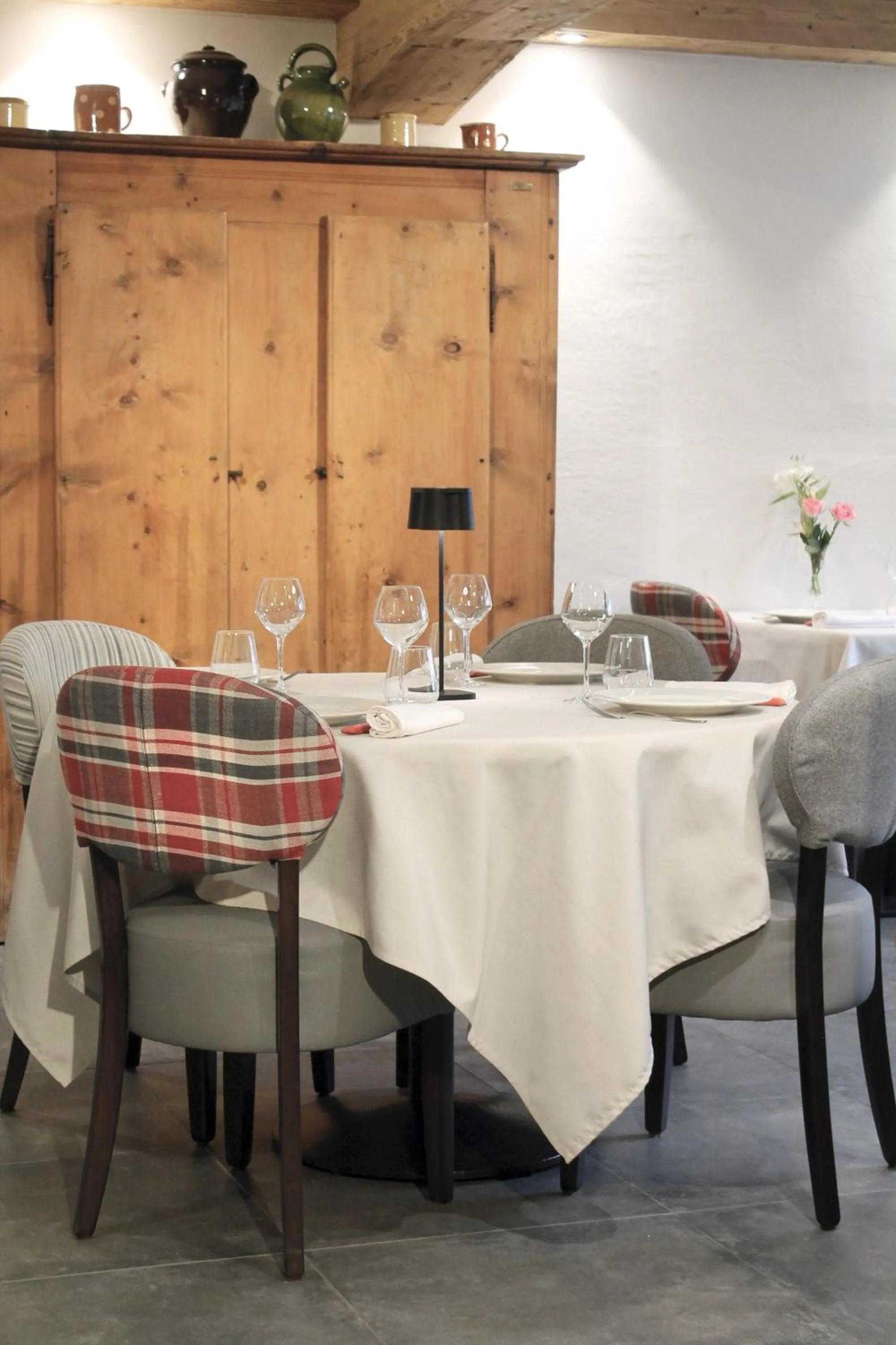 Restaurant/places to eat in Hôtel du Crêt Rond