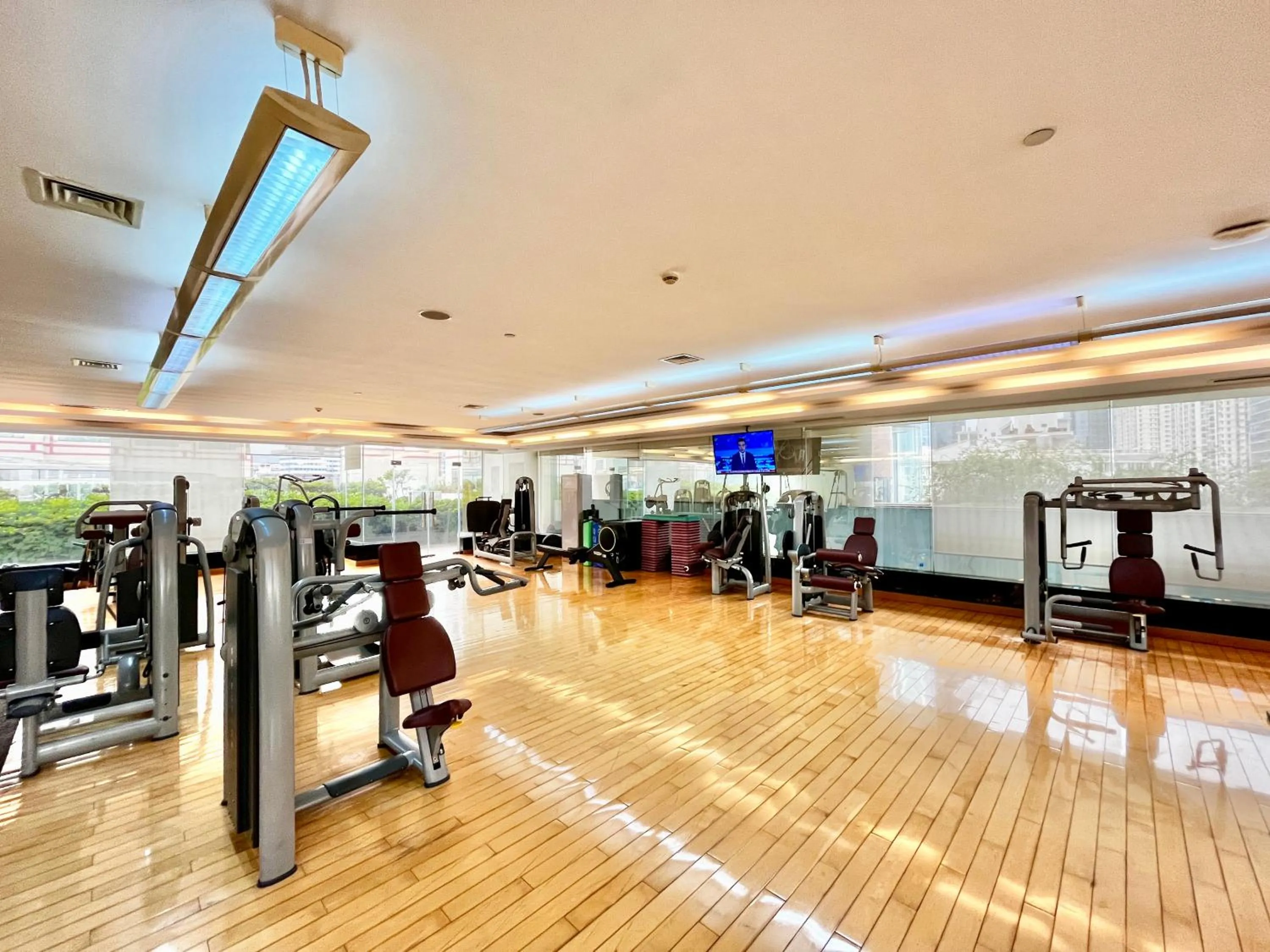 Fitness centre/facilities in Ningbo Portman Plaza Hotel