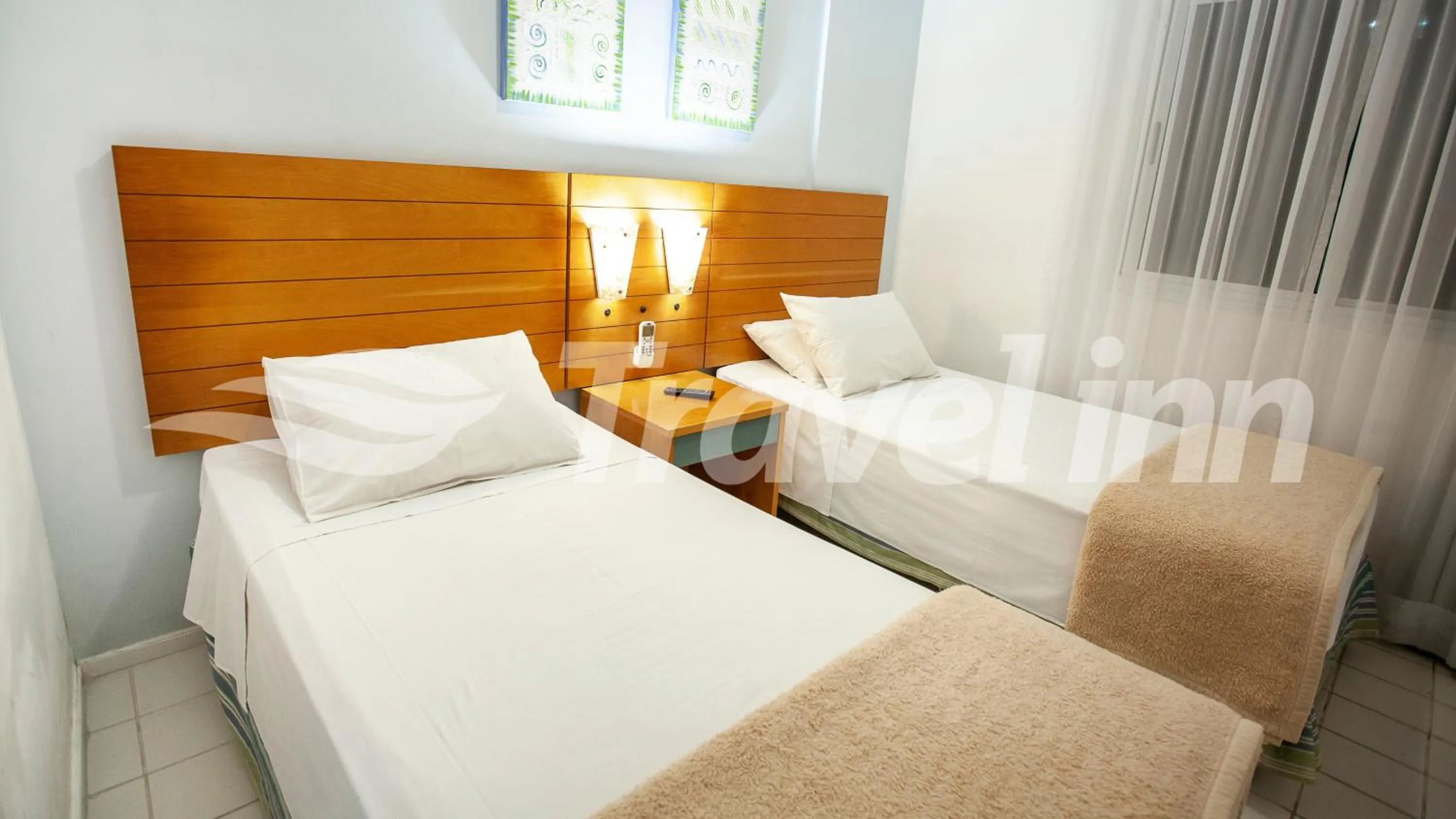 Bed in Travel Inn Flats Riviera