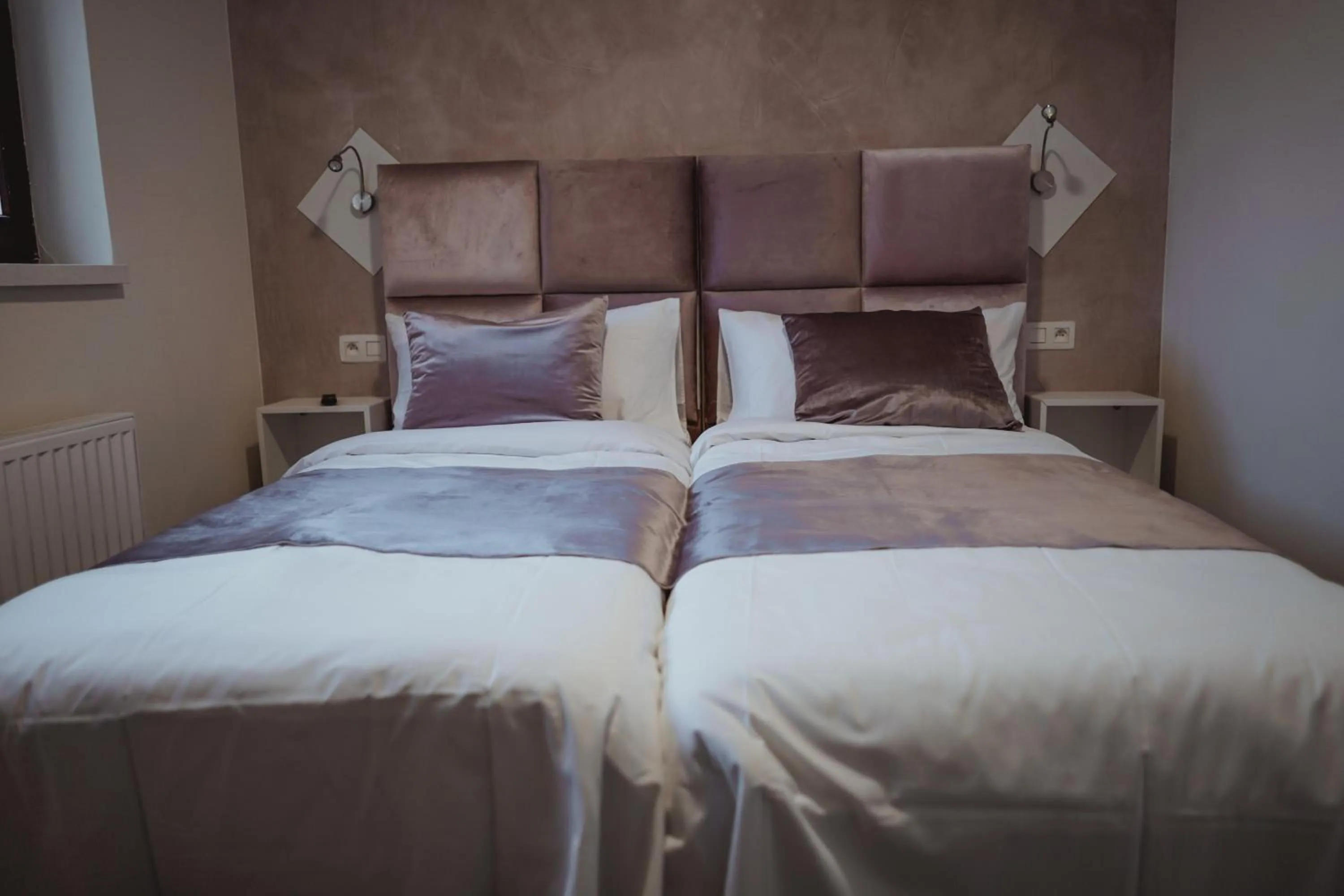 Bed in Hôtel onyx expo