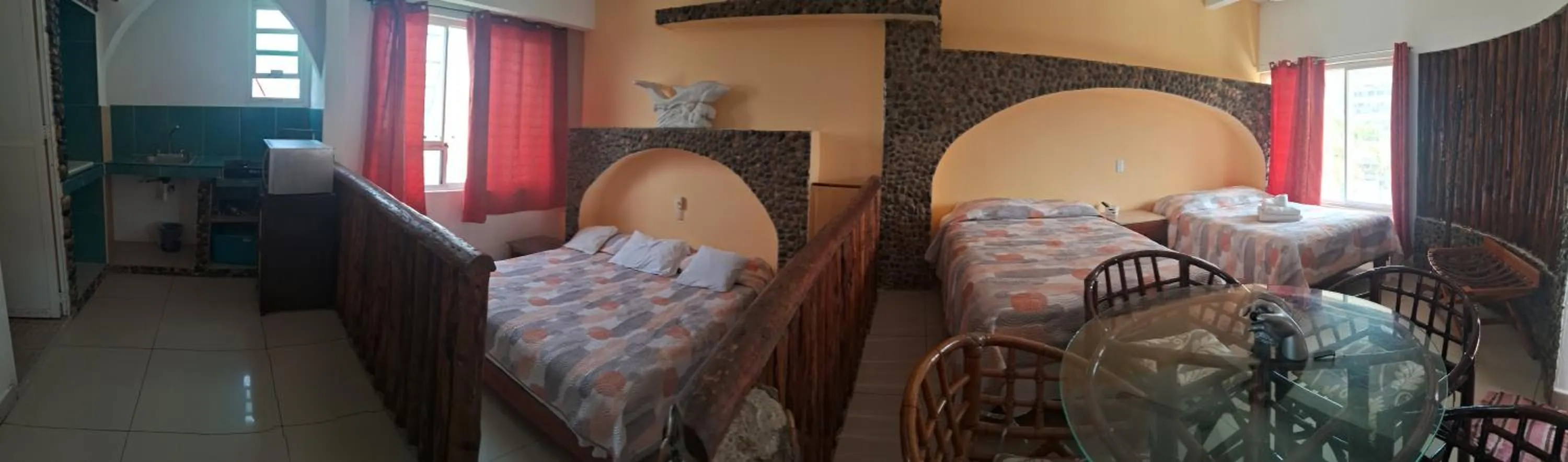 Bed in Hotel Villas del Rey