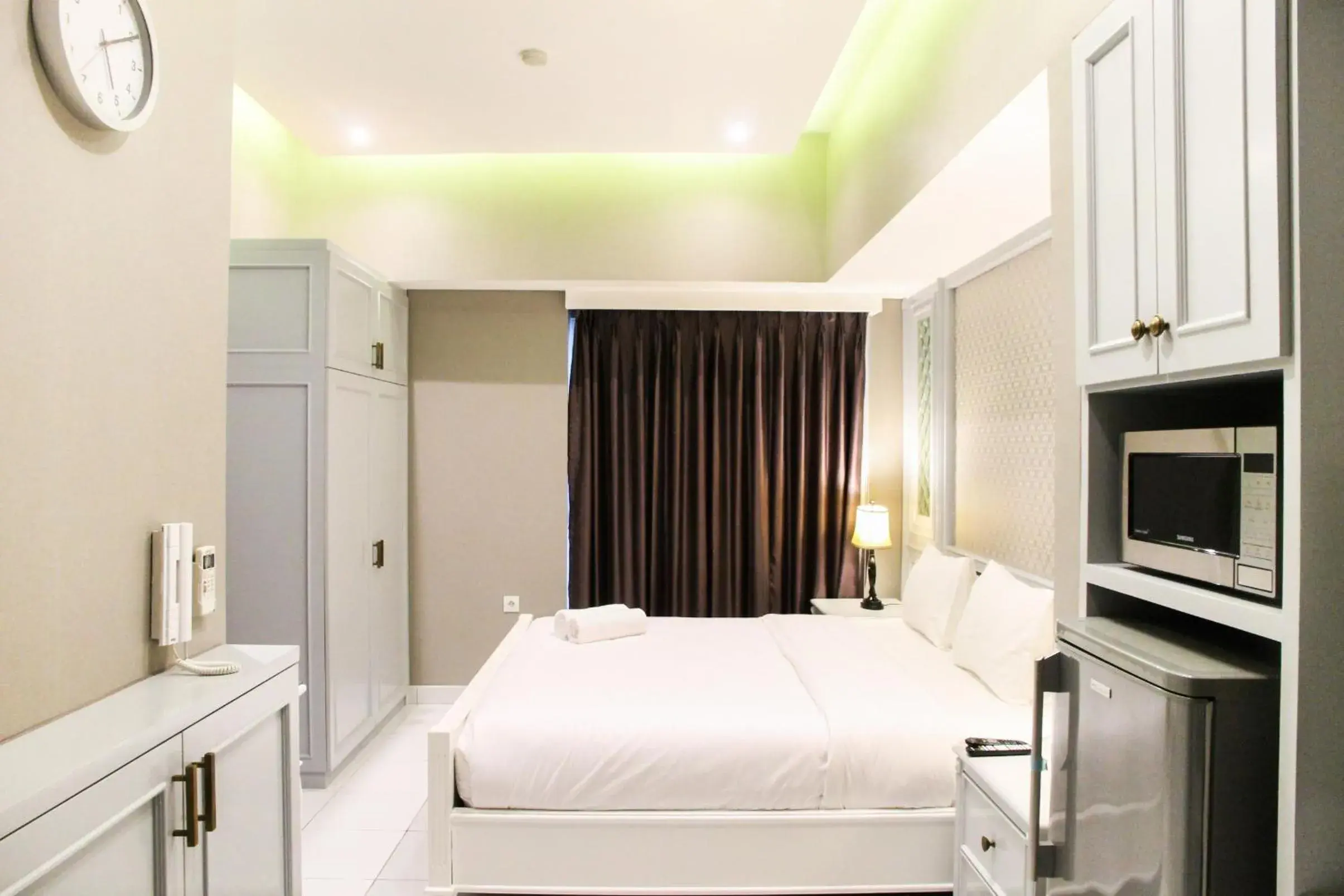 Studio Room with City View Casa De Parco Apartment By Travelio Studio Room with City View Casa De Parco Apartment By Travelio