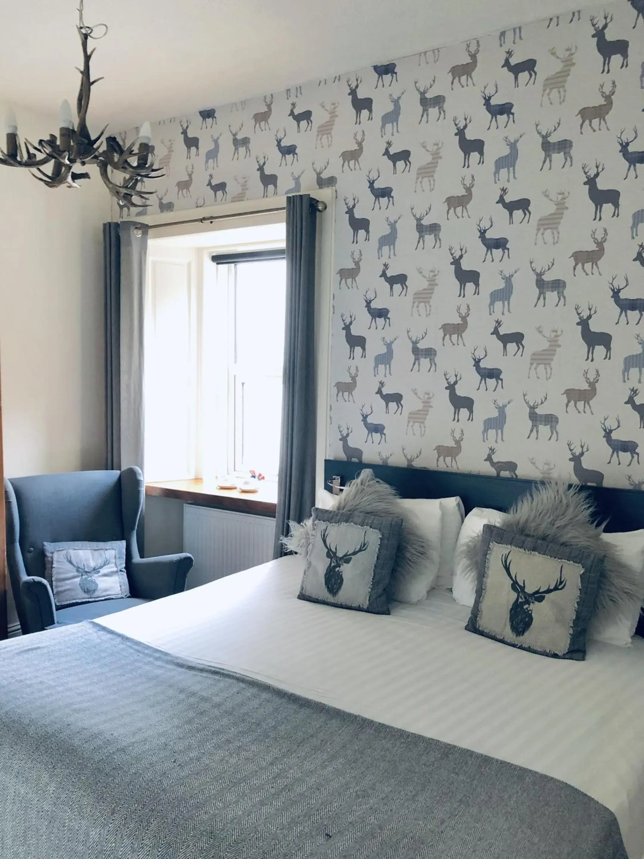 Bedroom, Bed in The Drymen Inn Bedroom, Bed in The Drymen Inn