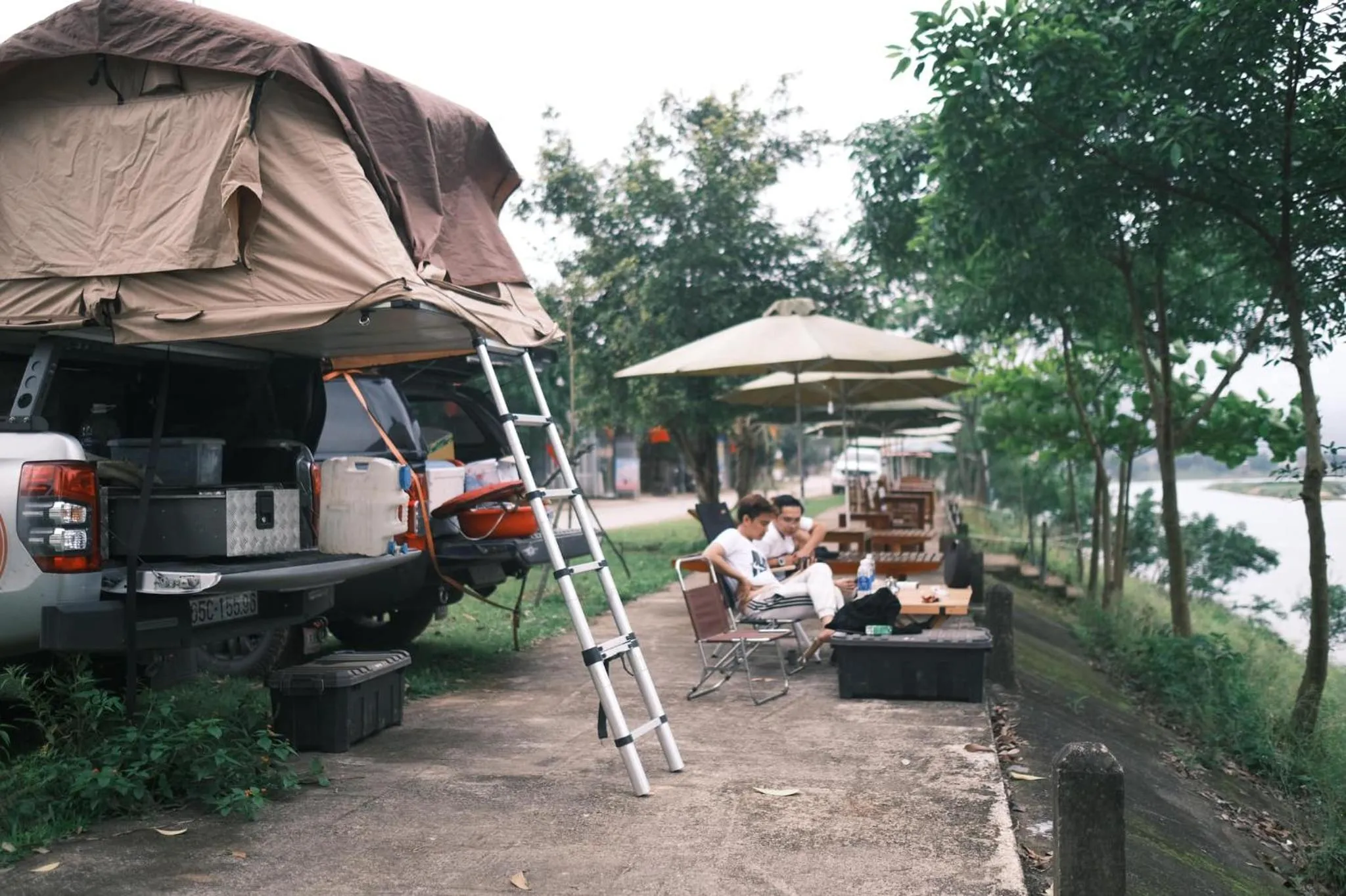 Restaurant/places to eat in Lucky Homes