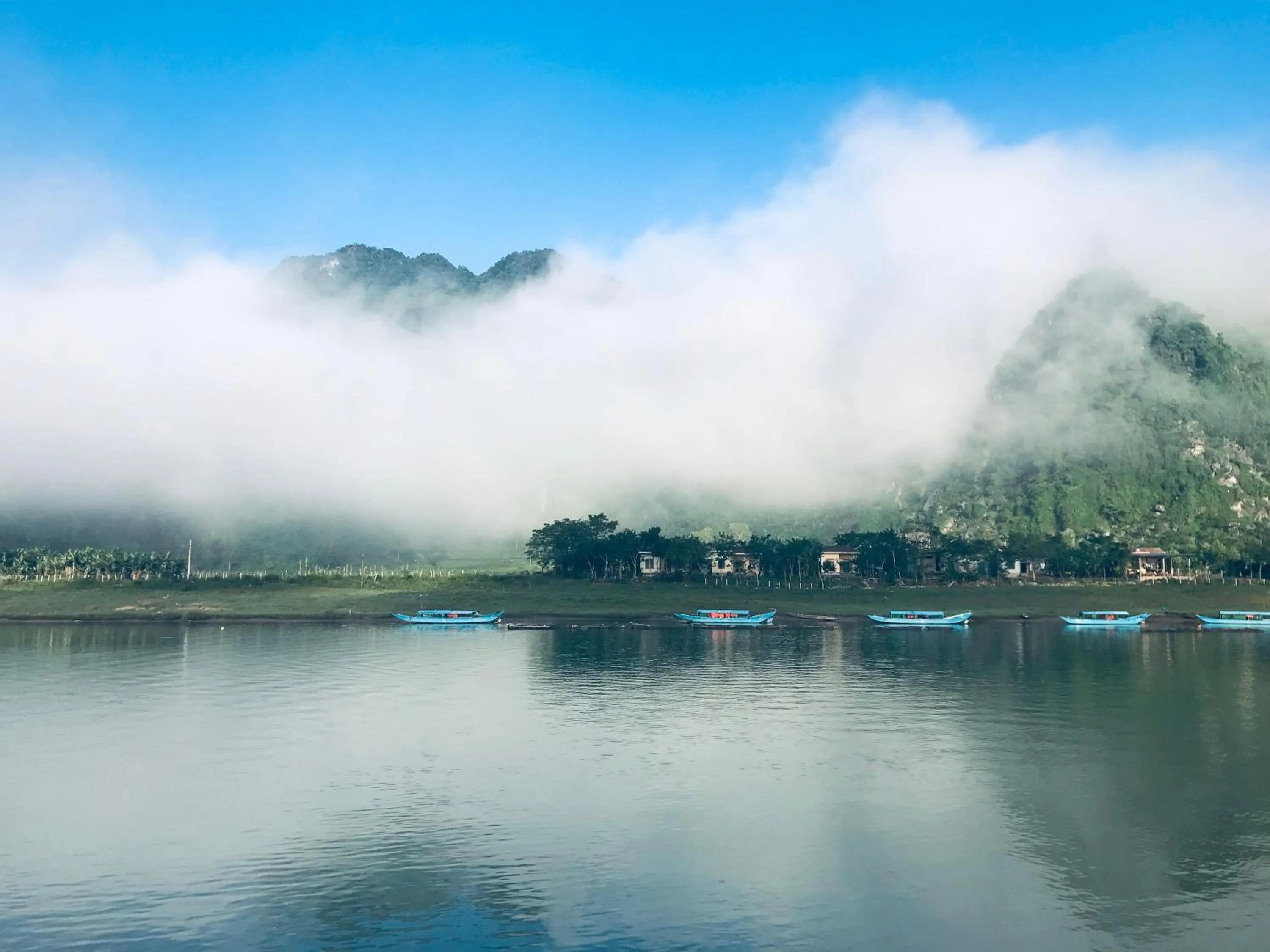 Mountain view in Lucky Homes