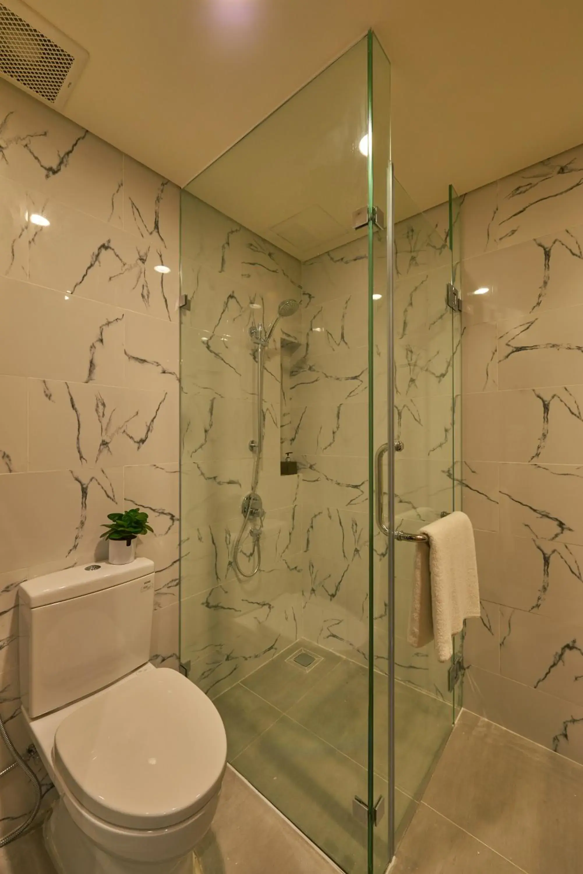 Standard Double Room in Zazz Urban Ho Chi Minh Standard Double Room in Zazz Urban Ho Chi Minh