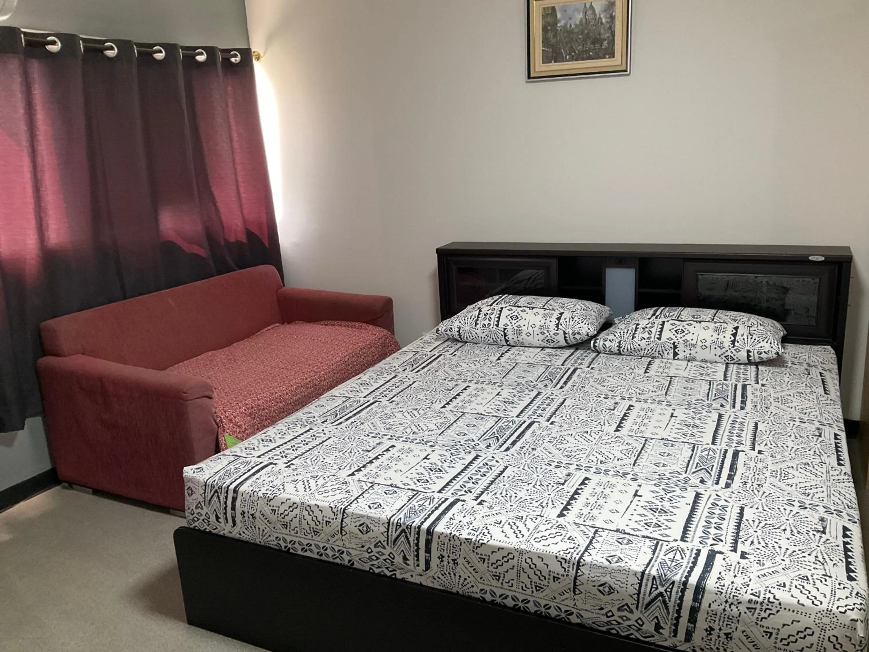 Bedroom, Bed in Dailyroom C3,C4by Anna