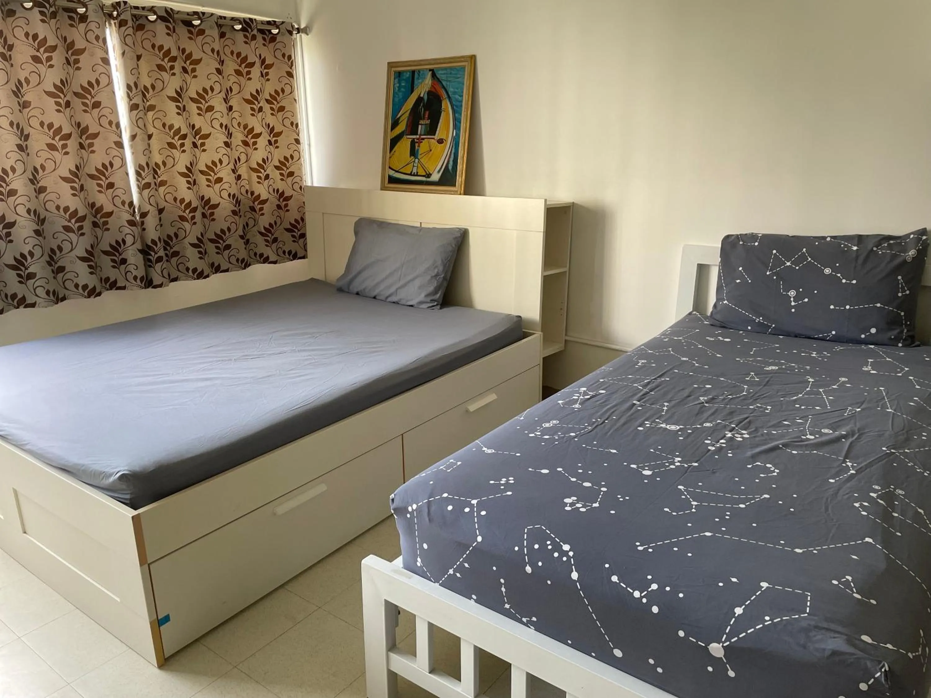 Bed in Dailyroom C3,C4by Anna