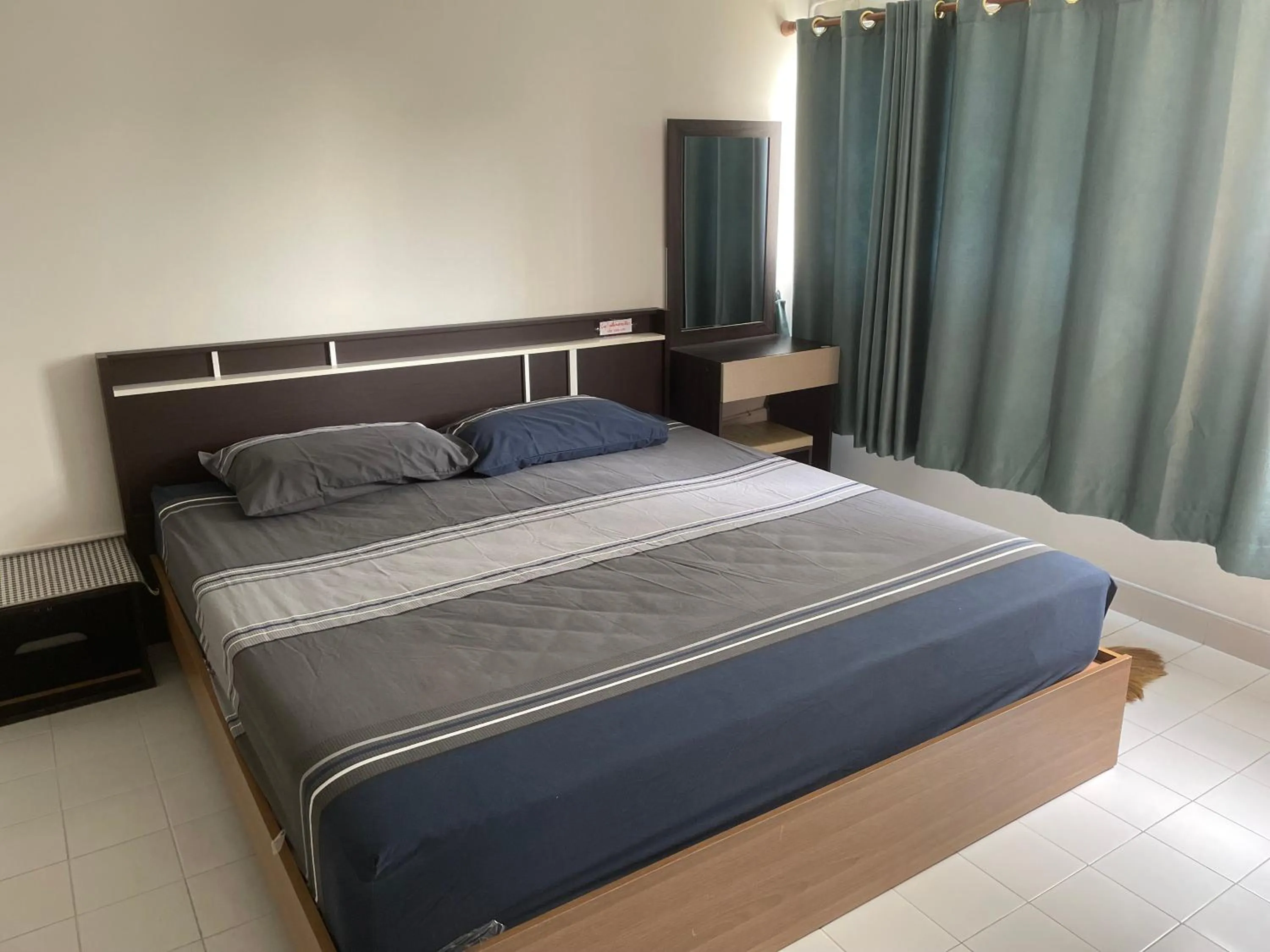 Bed in Dailyroom C3,C4by Anna