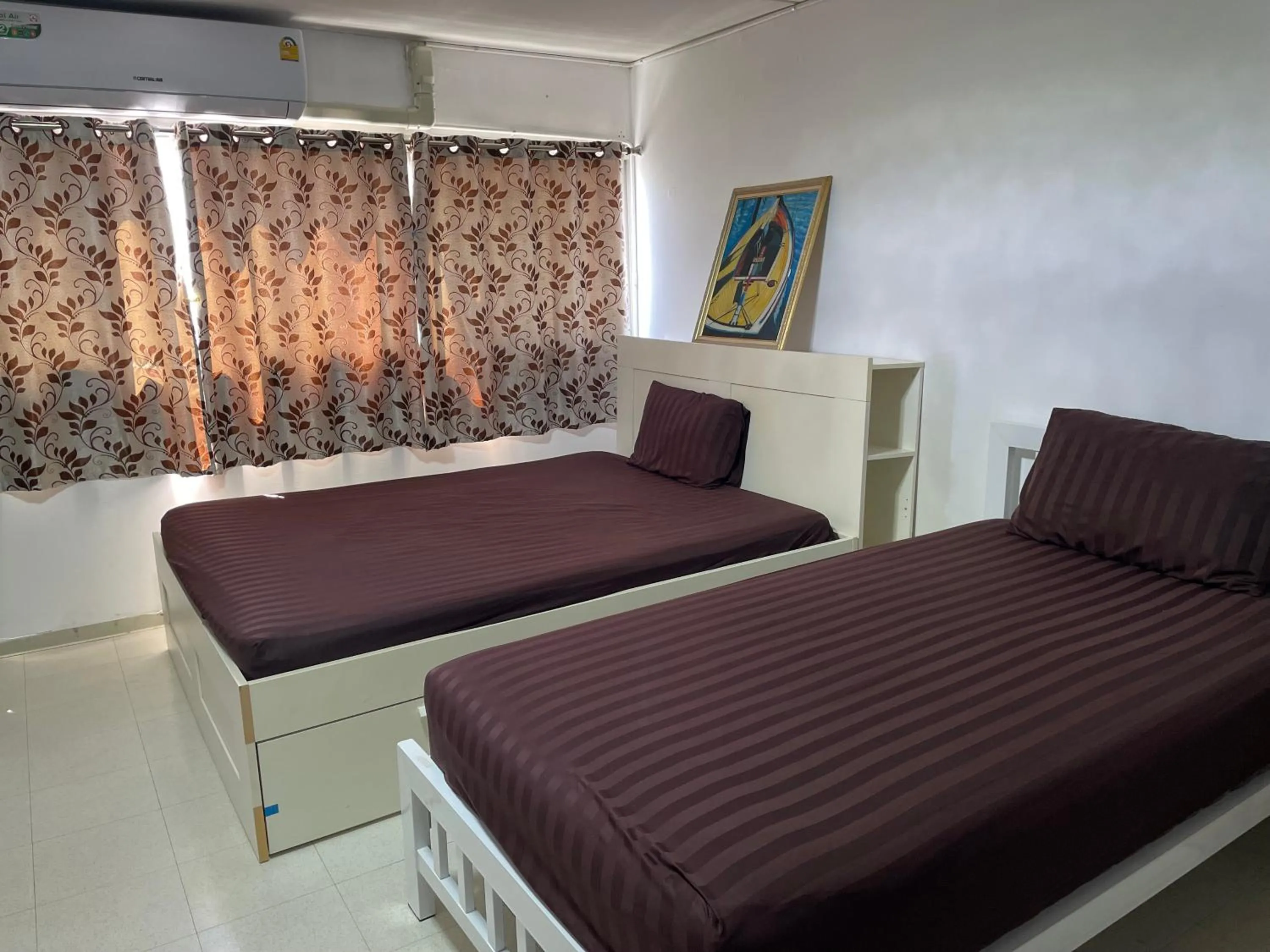 Bed in Dailyroom C3,C4by Anna