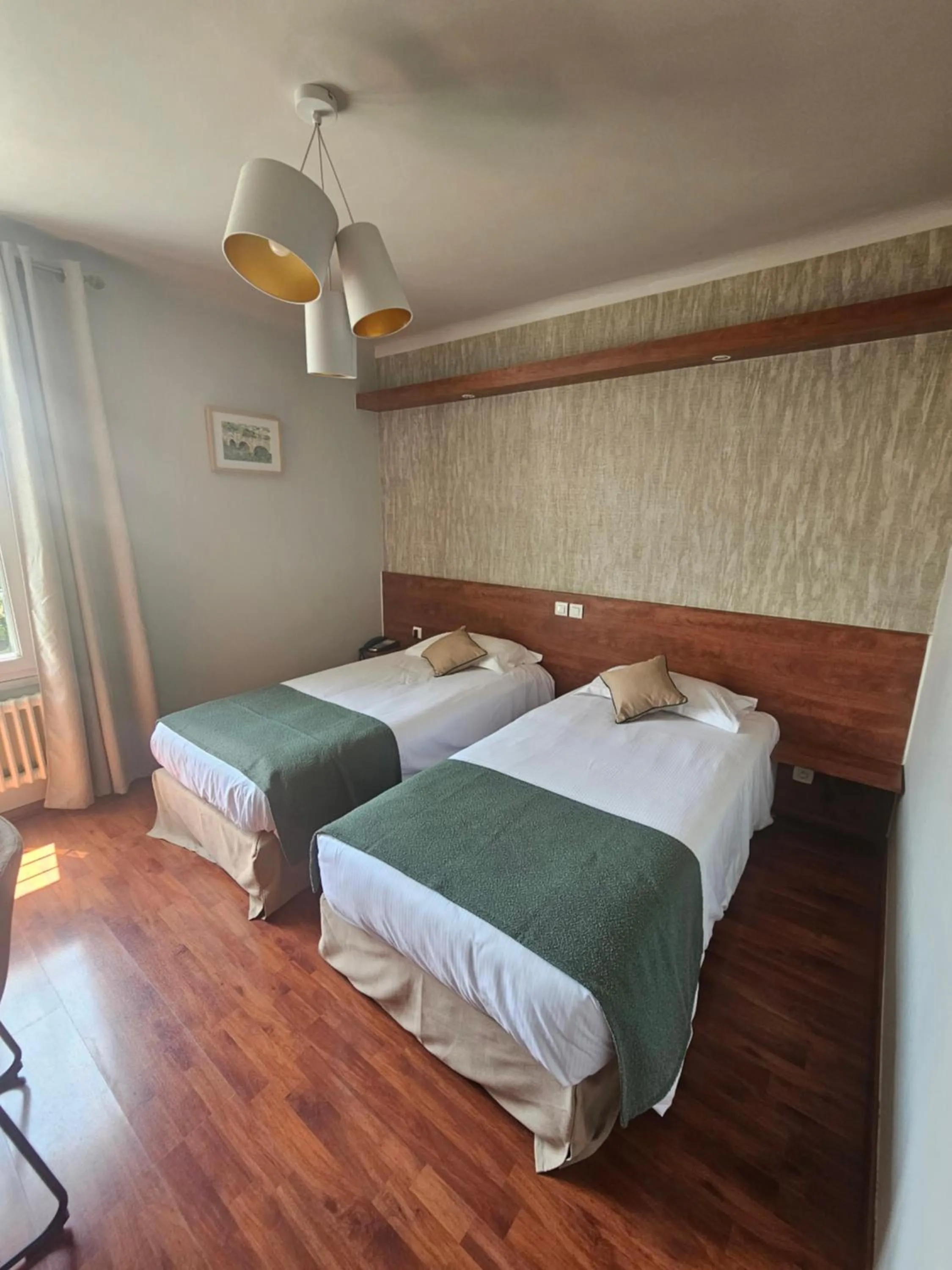 Twin Room in La Route d'Argent
