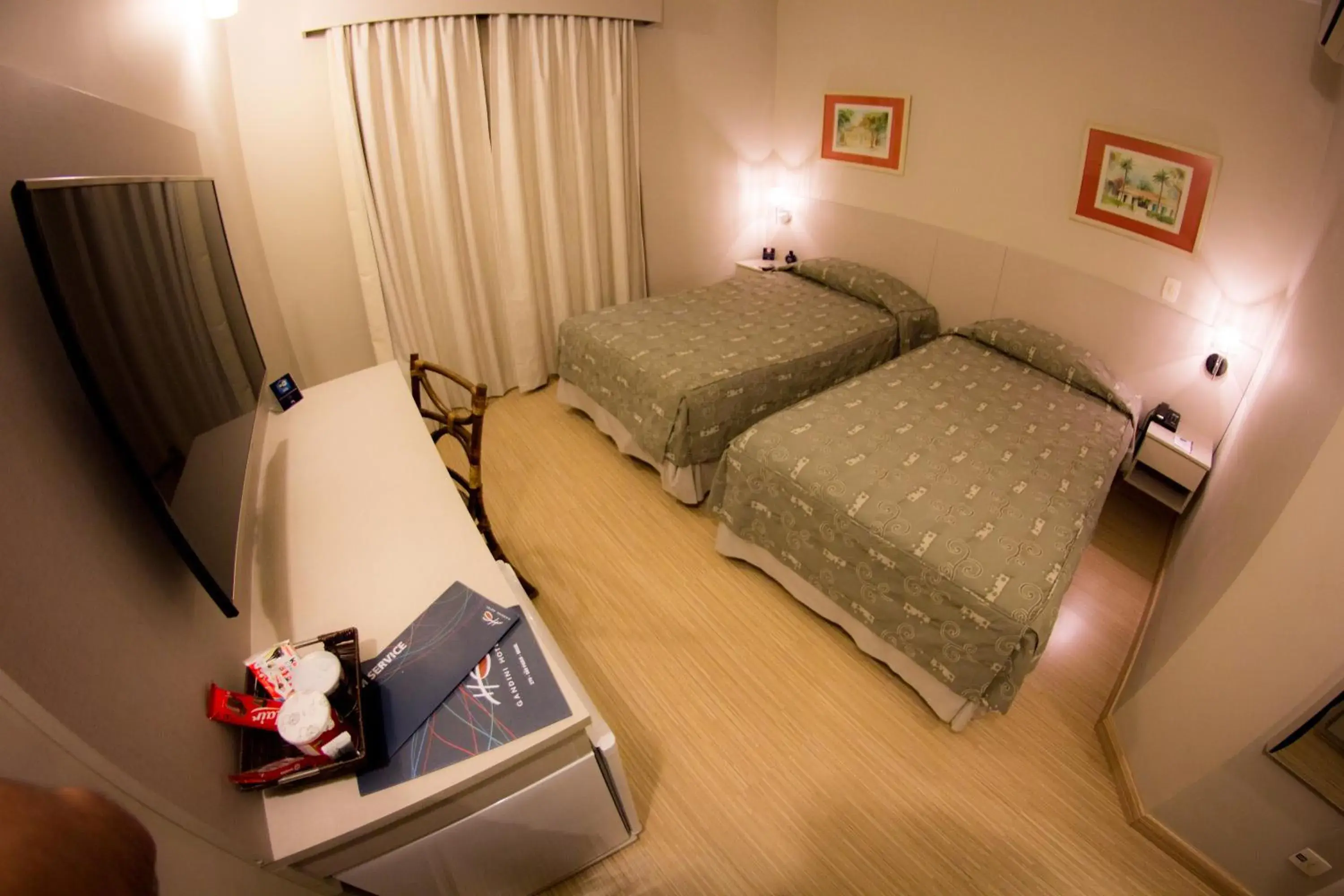 Twin Room in Gandini Hotel Twin Room in Gandini Hotel