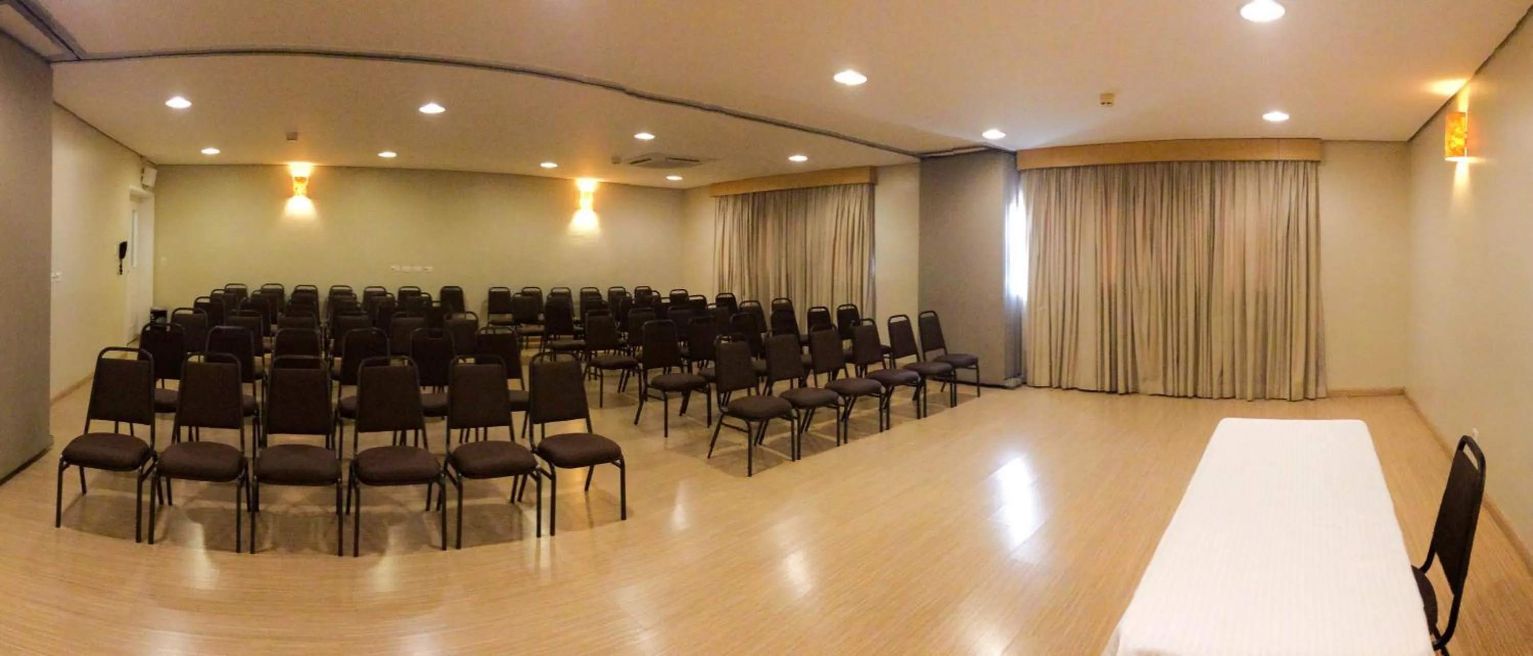 Meeting/conference room in Gandini Hotel