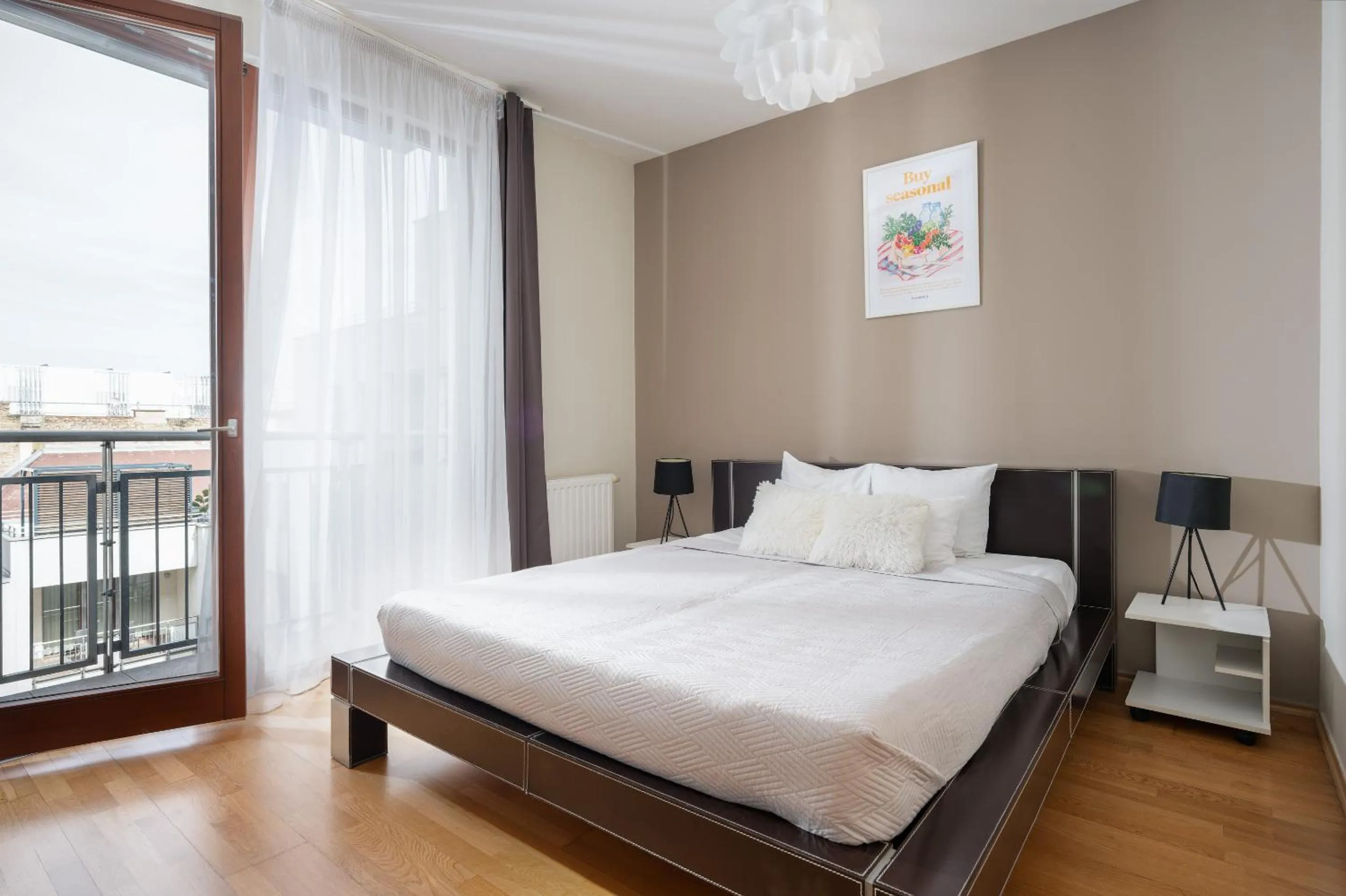 Bedroom, Bed in Vagabond Downtown