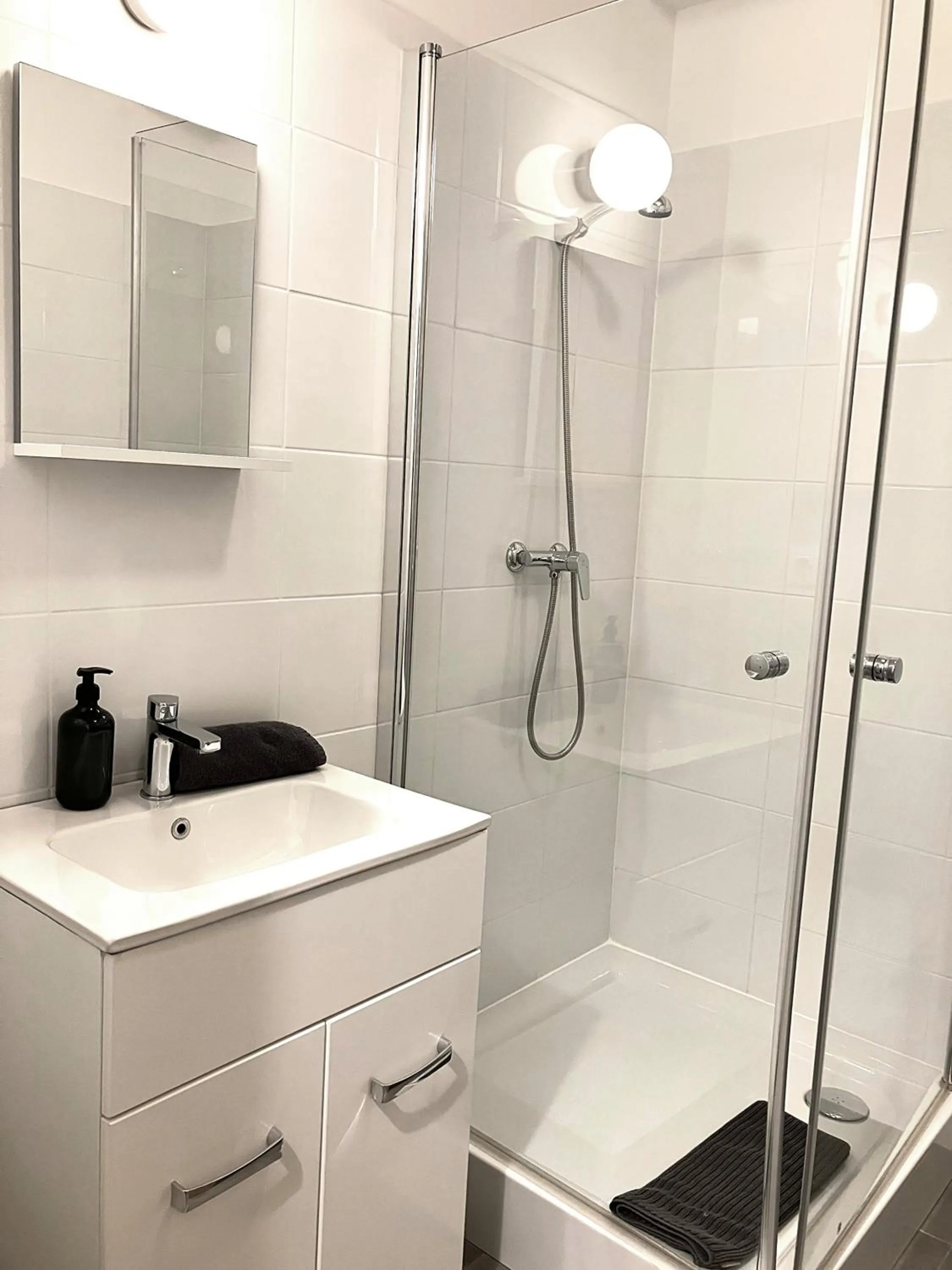 Bathroom in Vagabond Downtown