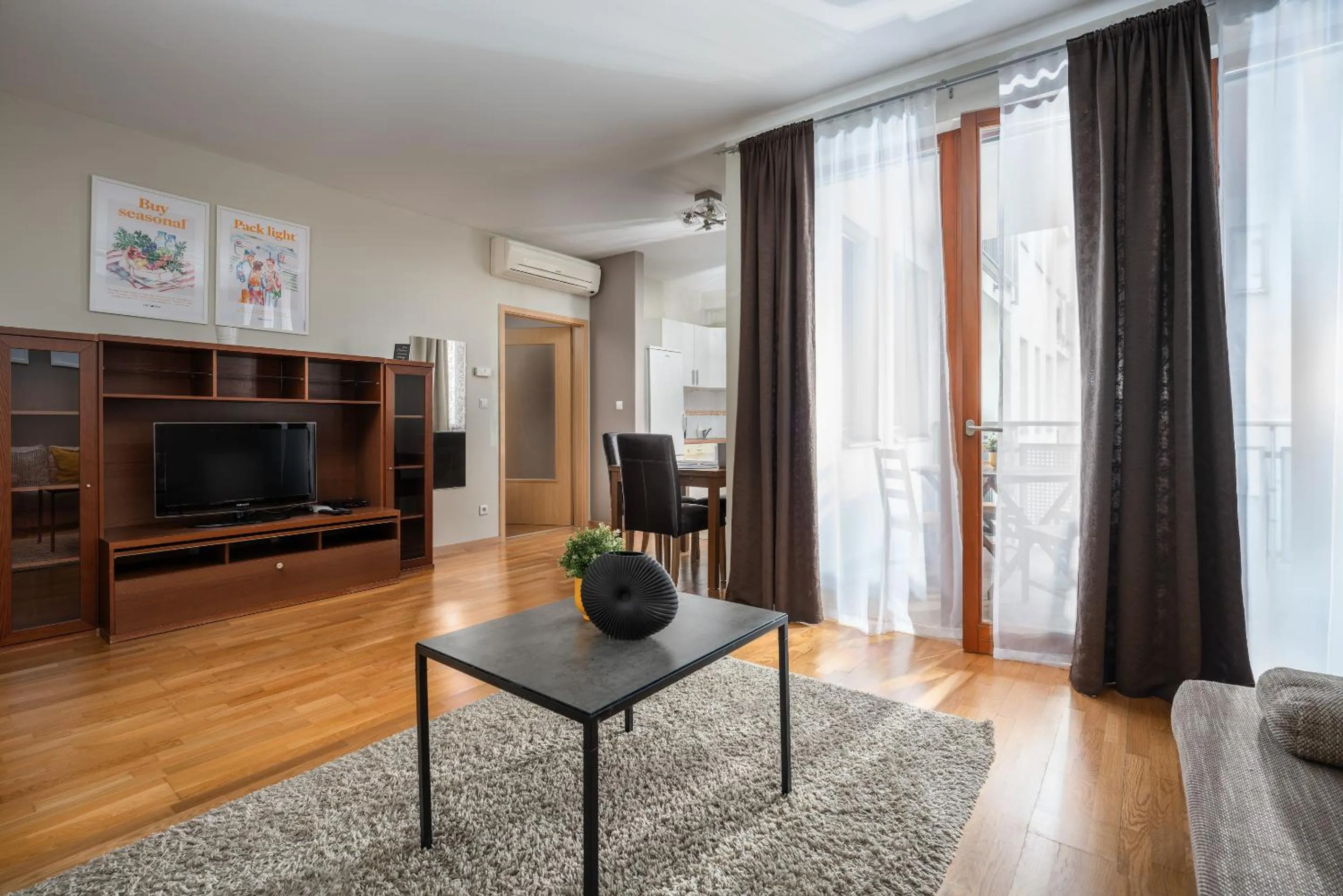 Living room in Vagabond Downtown