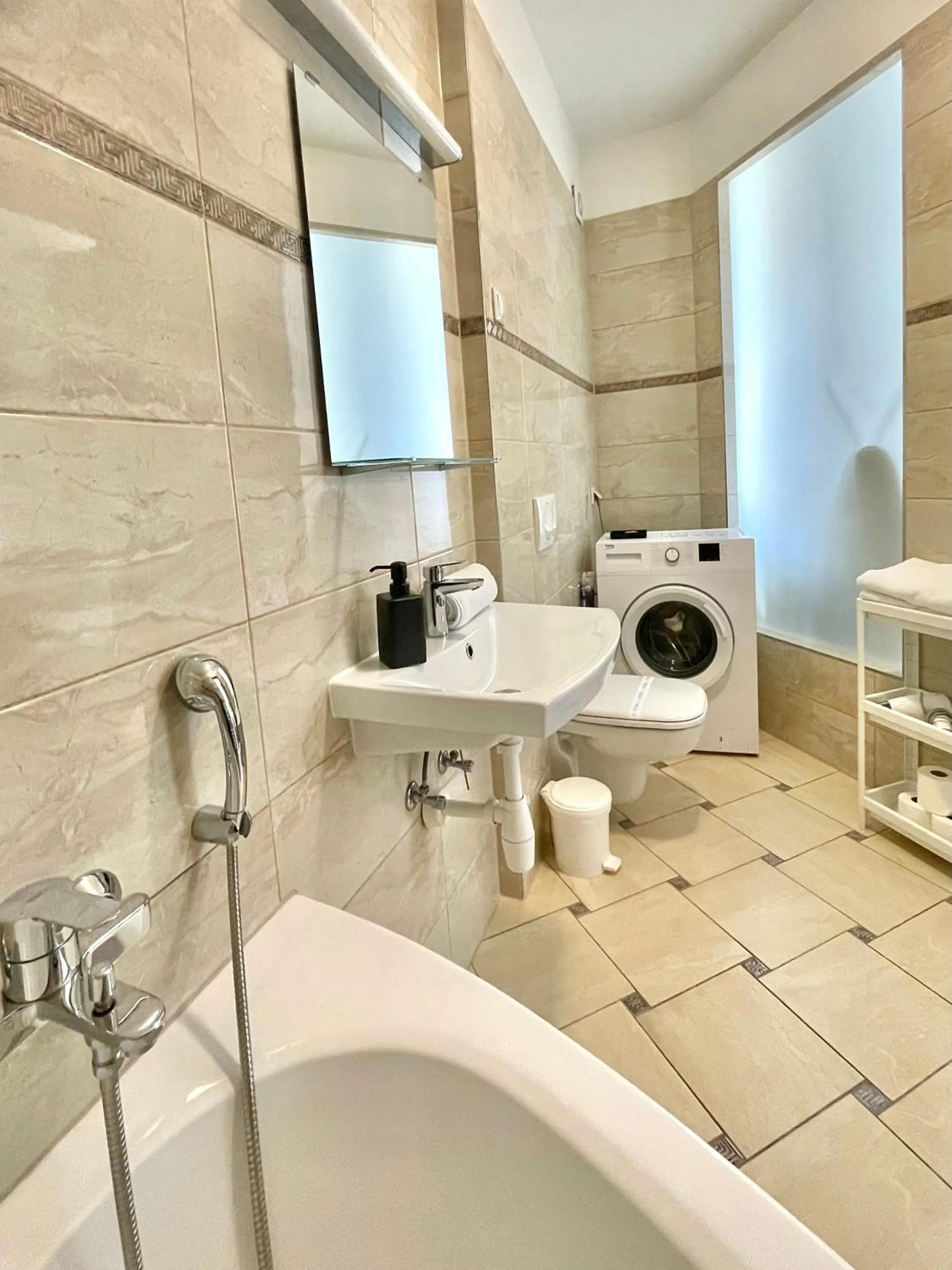 Toilet in Vagabond Downtown