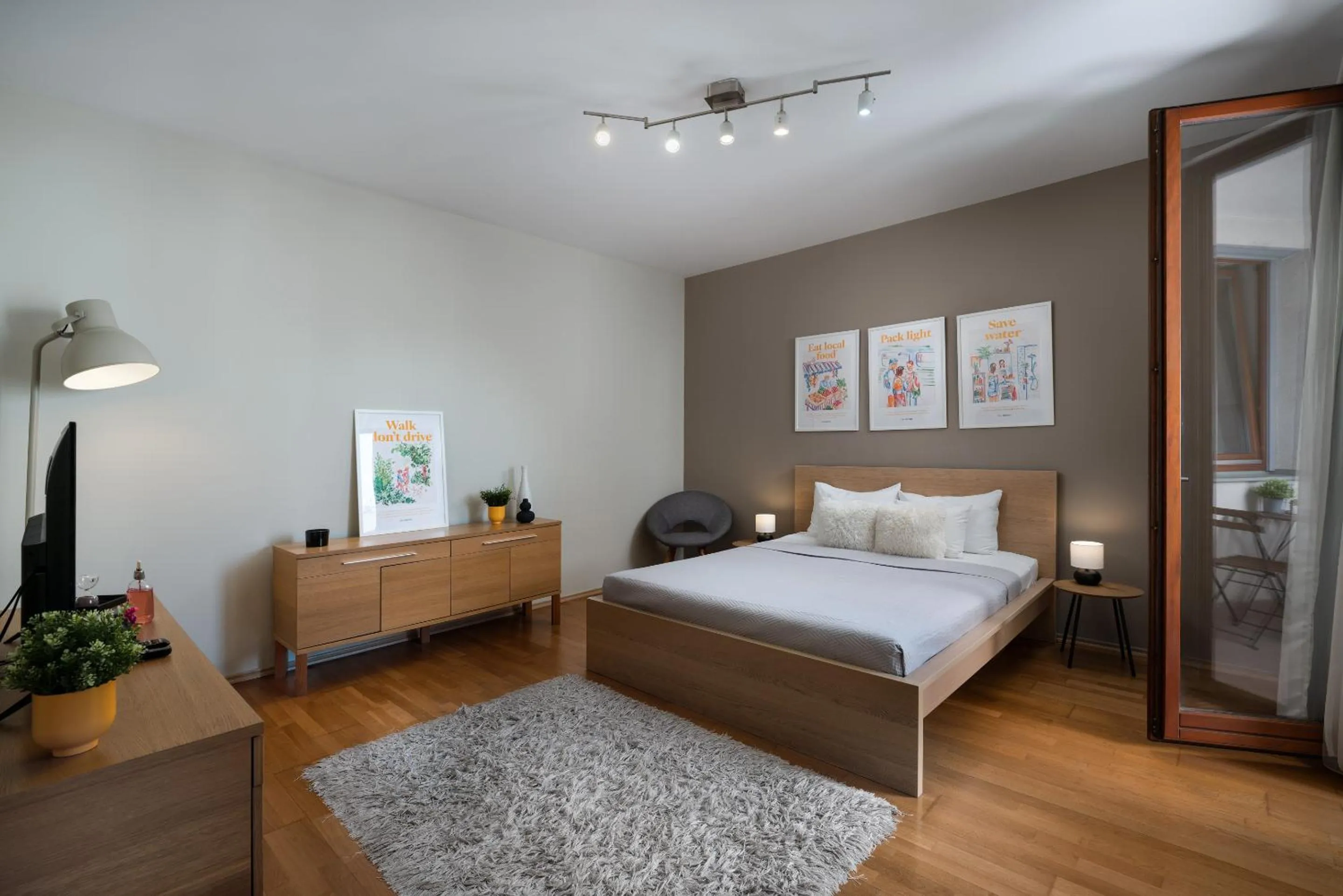 Bedroom, Bed in Vagabond Downtown