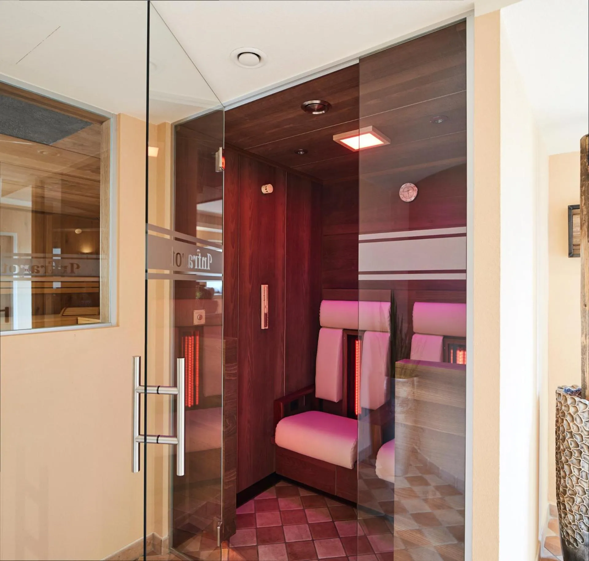 Sauna, Bed in Hotel Post