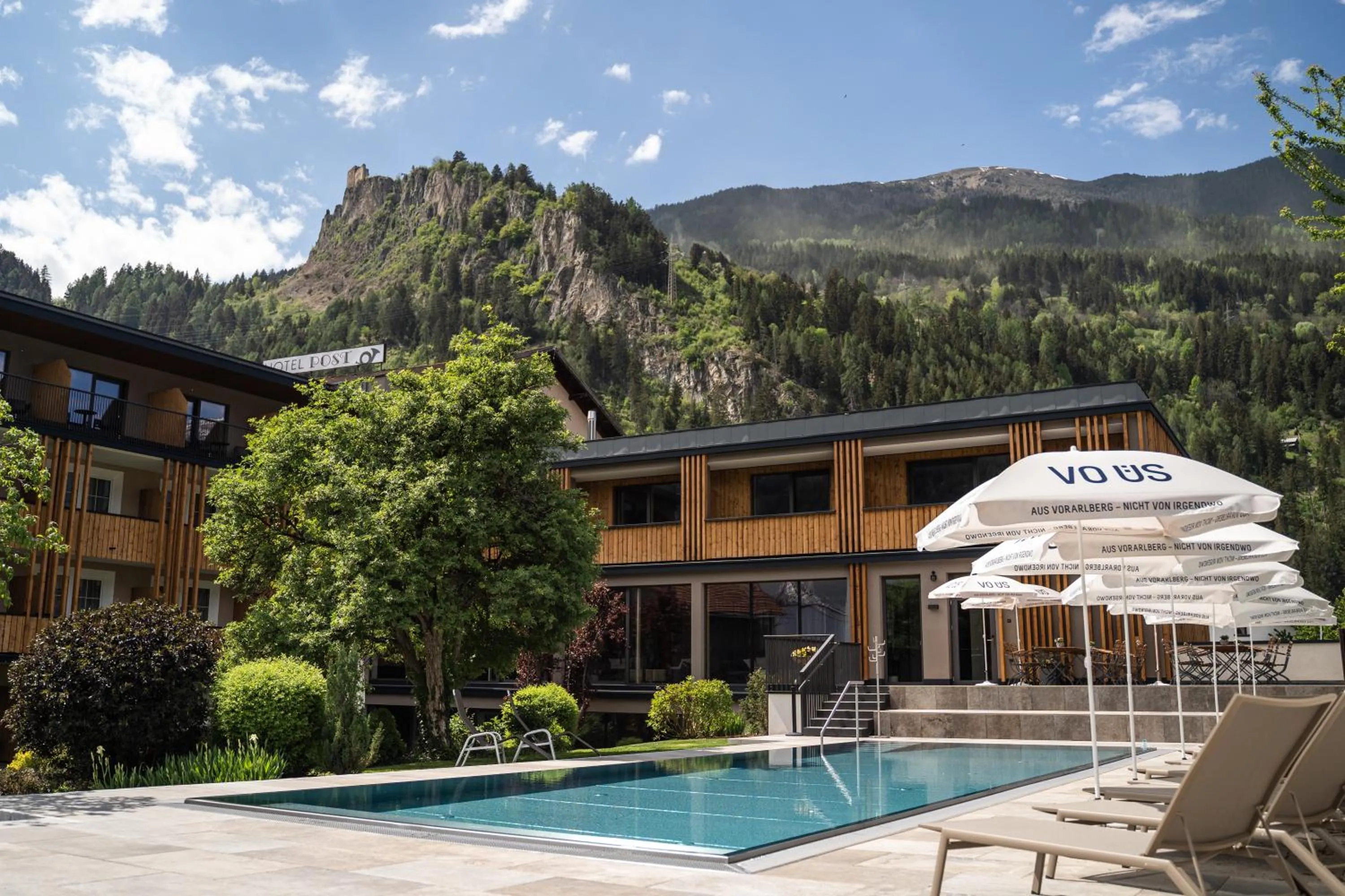 Property building in Hotel Post