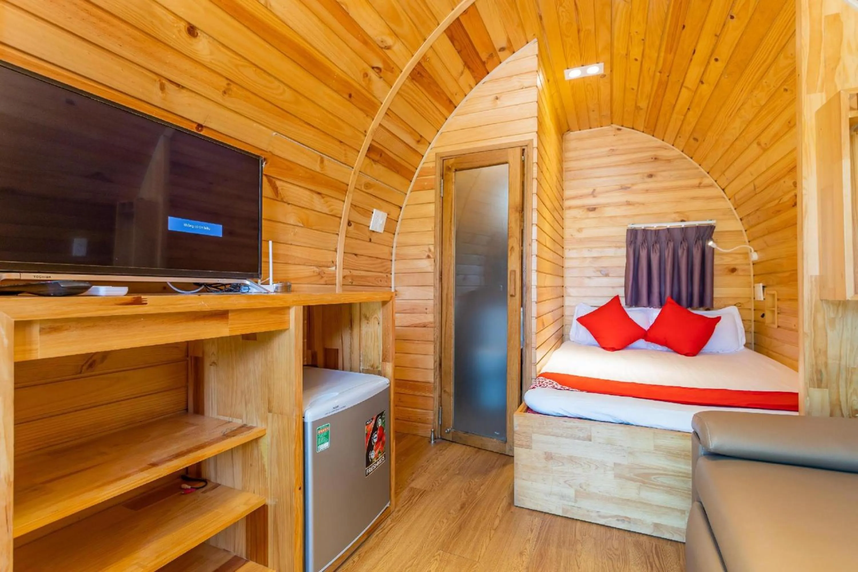 TV and multimedia in Linh Dan Bungalow