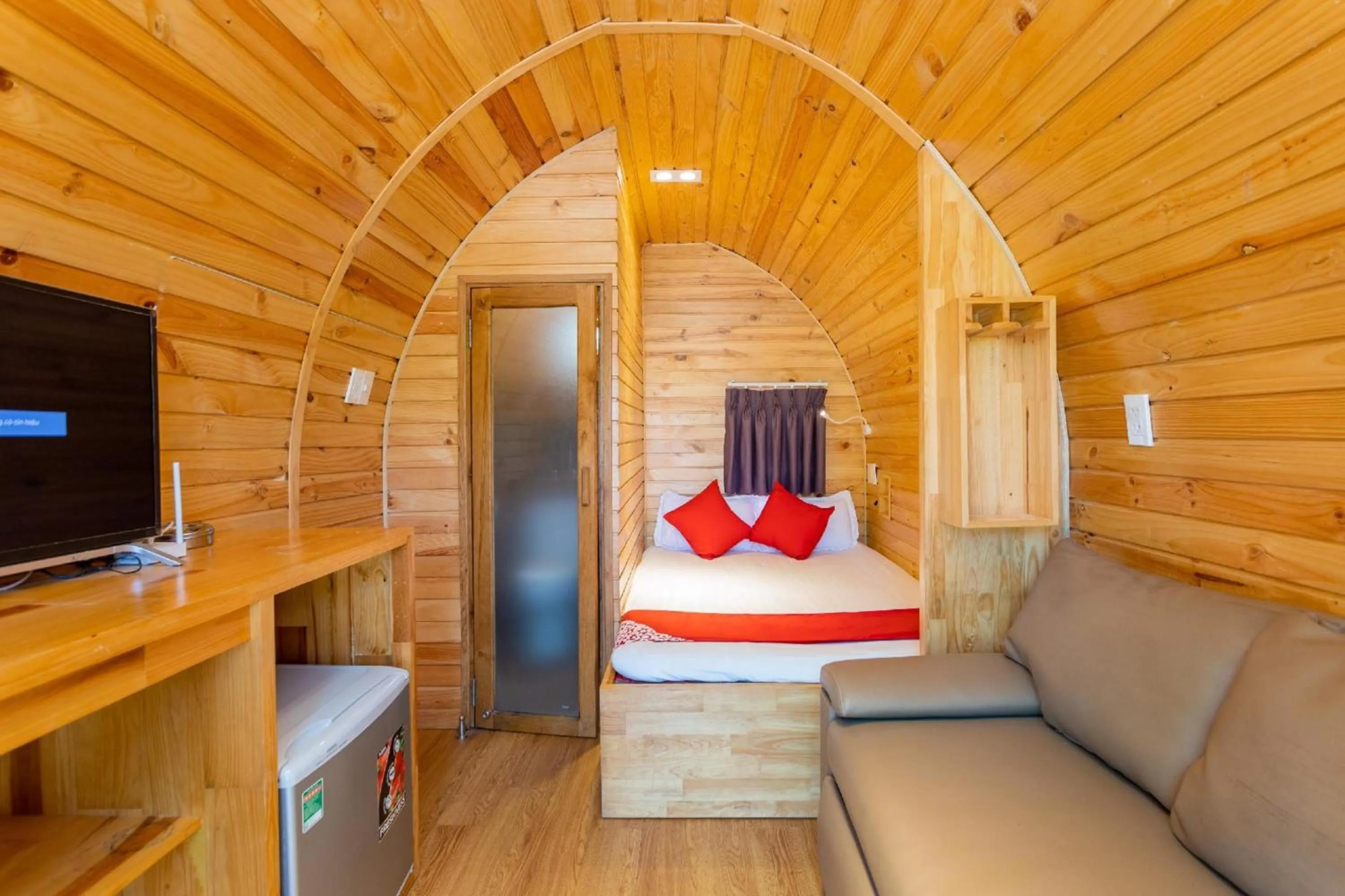 Photo of the whole room in Linh Dan Bungalow