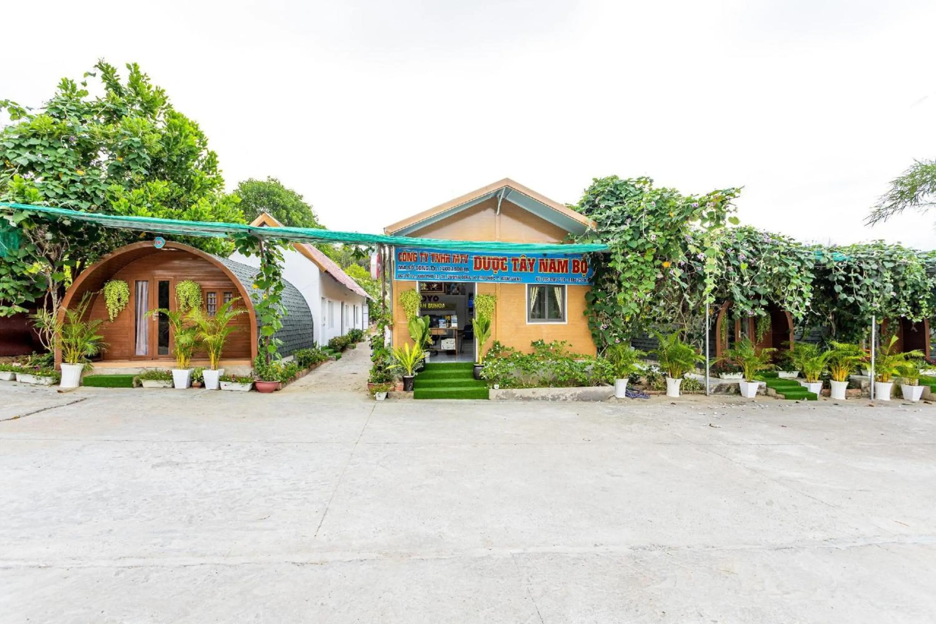 Neighbourhood in Linh Dan Bungalow