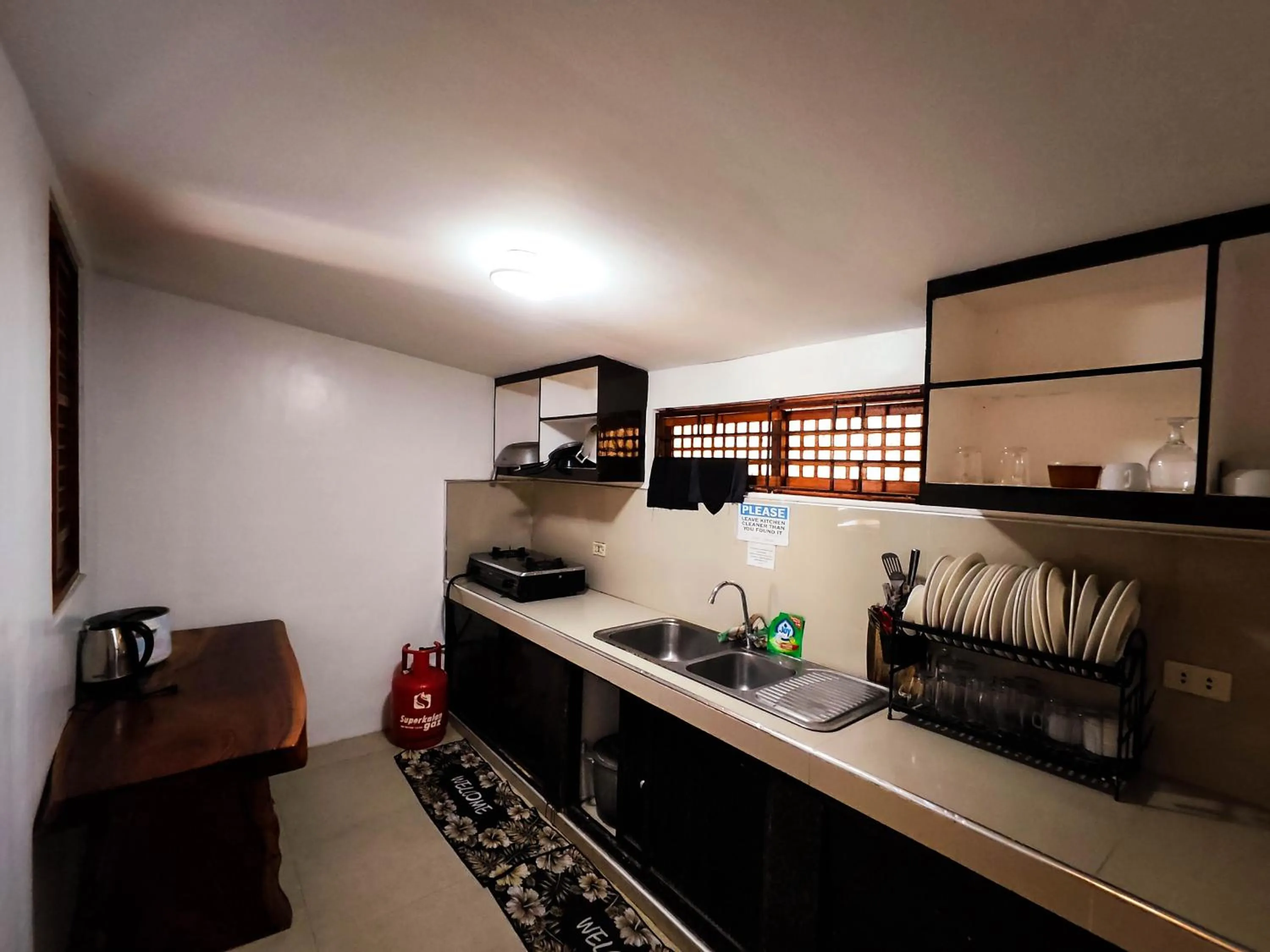 kitchen in A&A Garden Suites