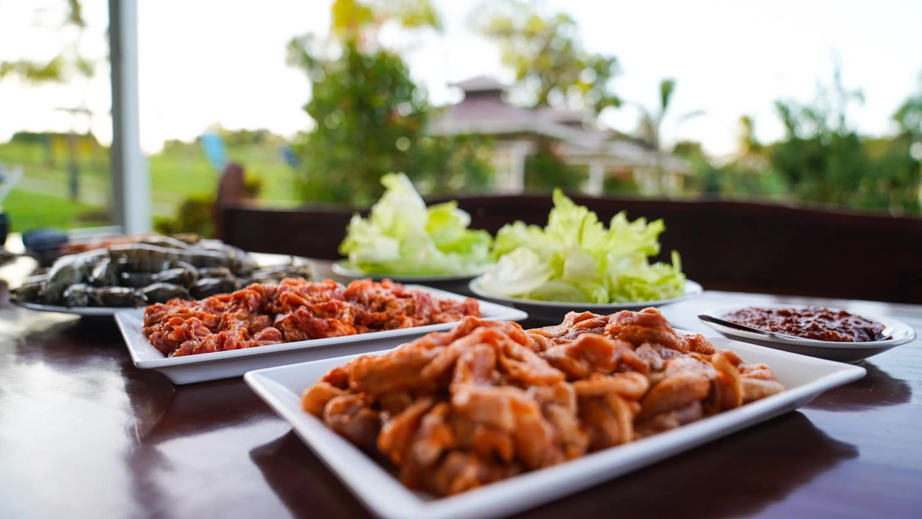 Restaurant/places to eat in A&A Garden Suites