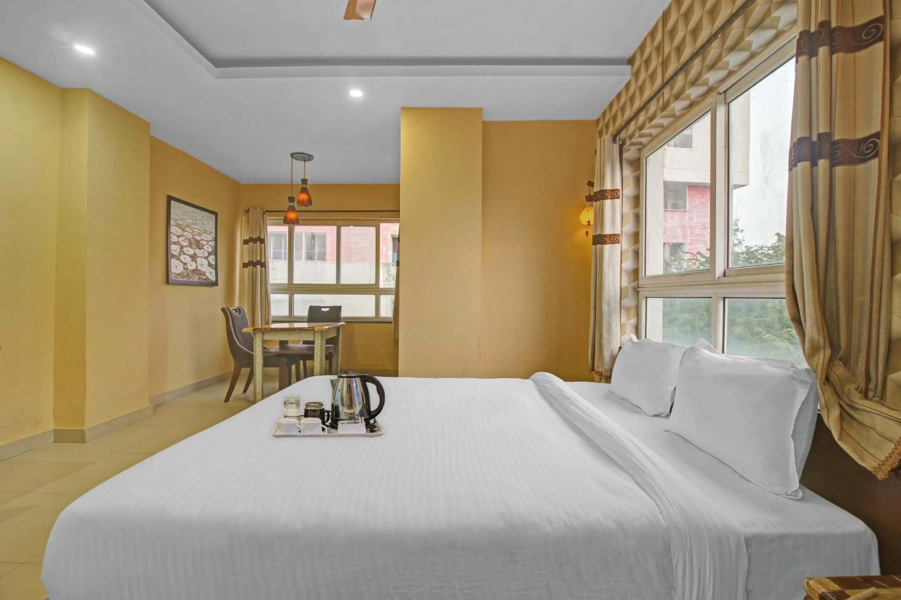 Bedroom in Collection O Regal Near ISKON TEMPLE , ABIDS