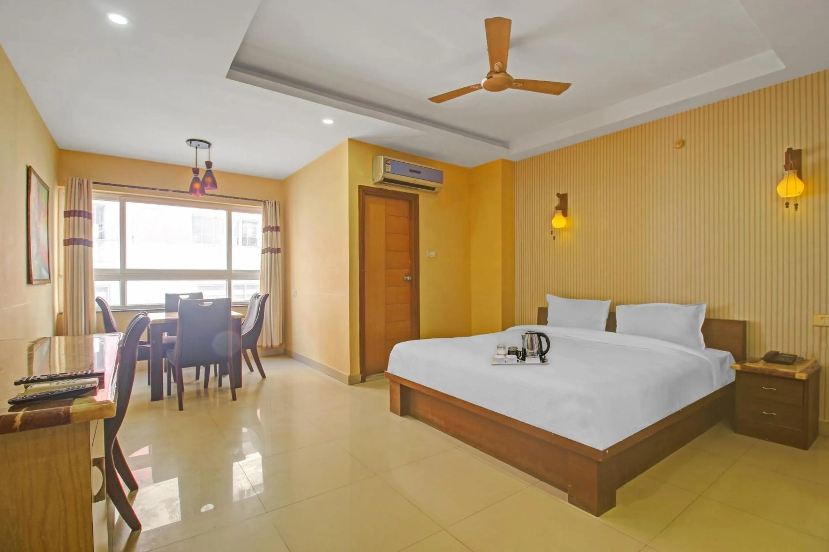 Bedroom in Collection O Regal Near ISKON TEMPLE , ABIDS