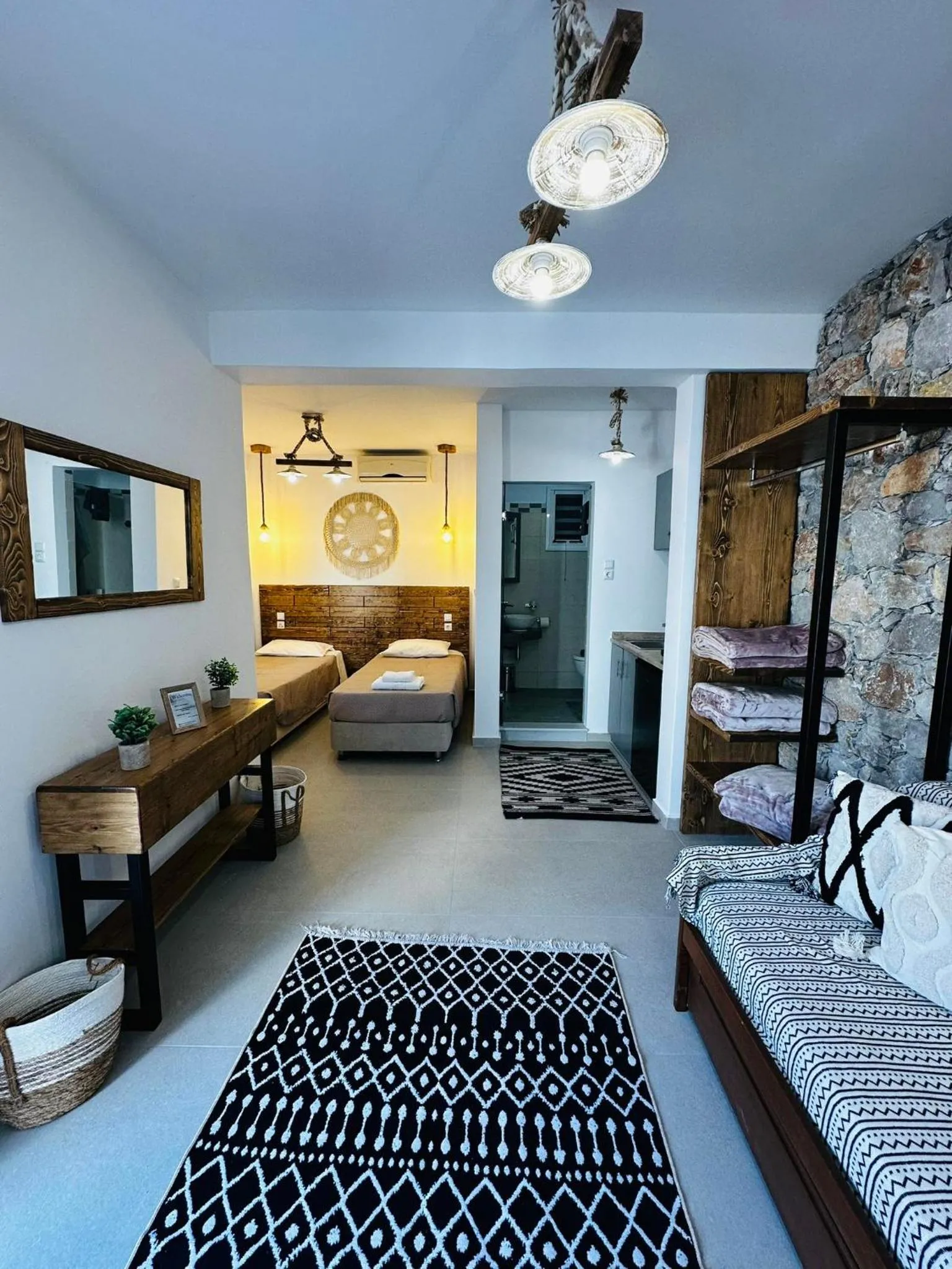Bed in Elenis Studios&Apartments