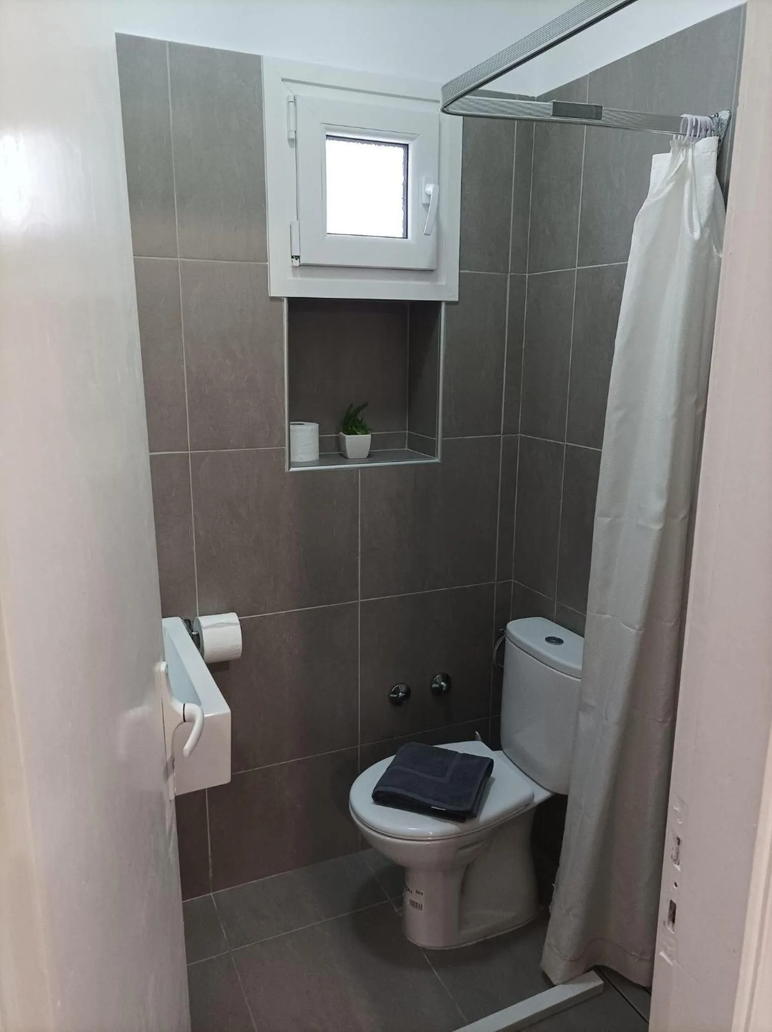 Elenis Studios&Apartments