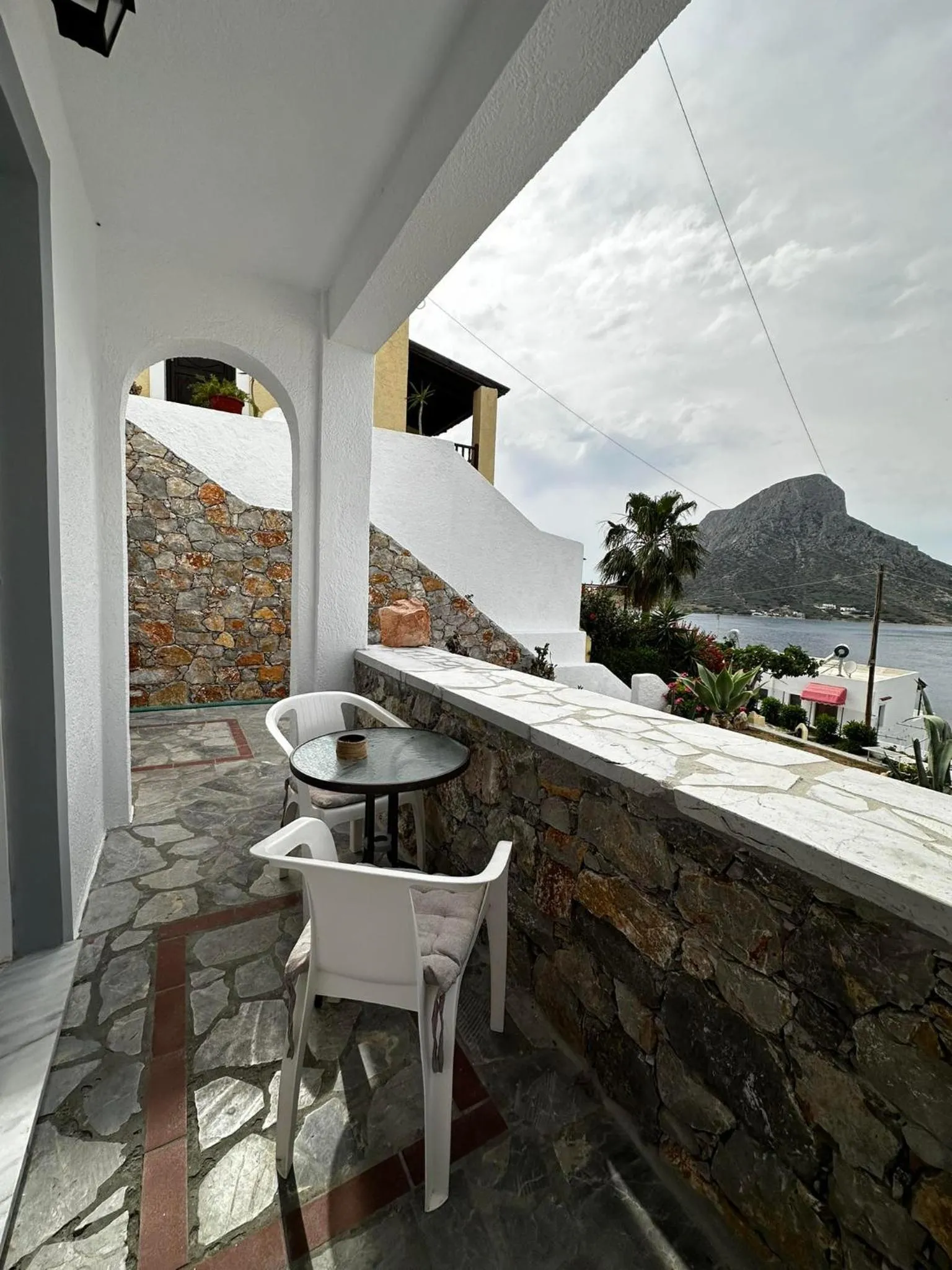 Elenis Studios&Apartments