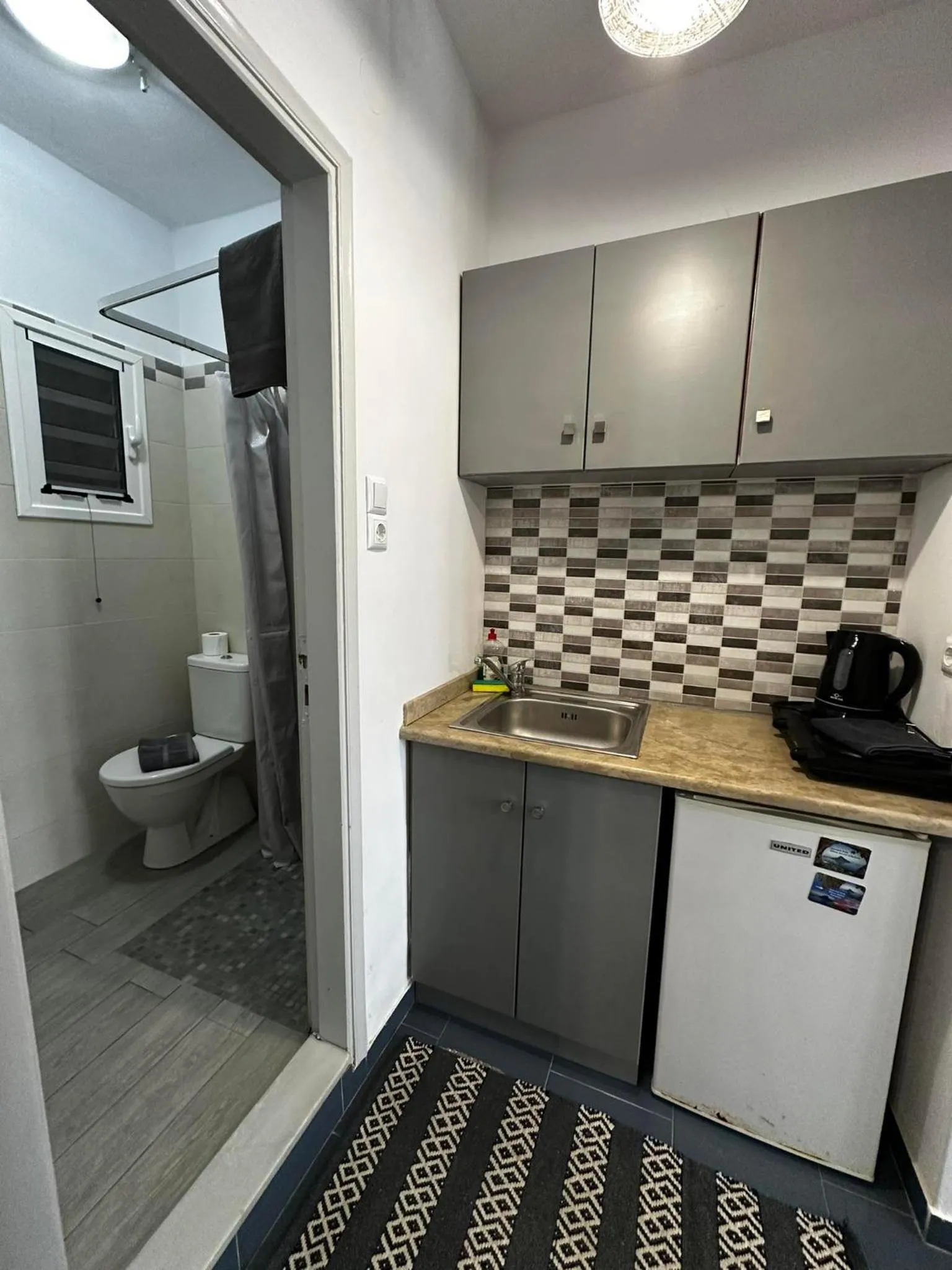 Elenis Studios&Apartments