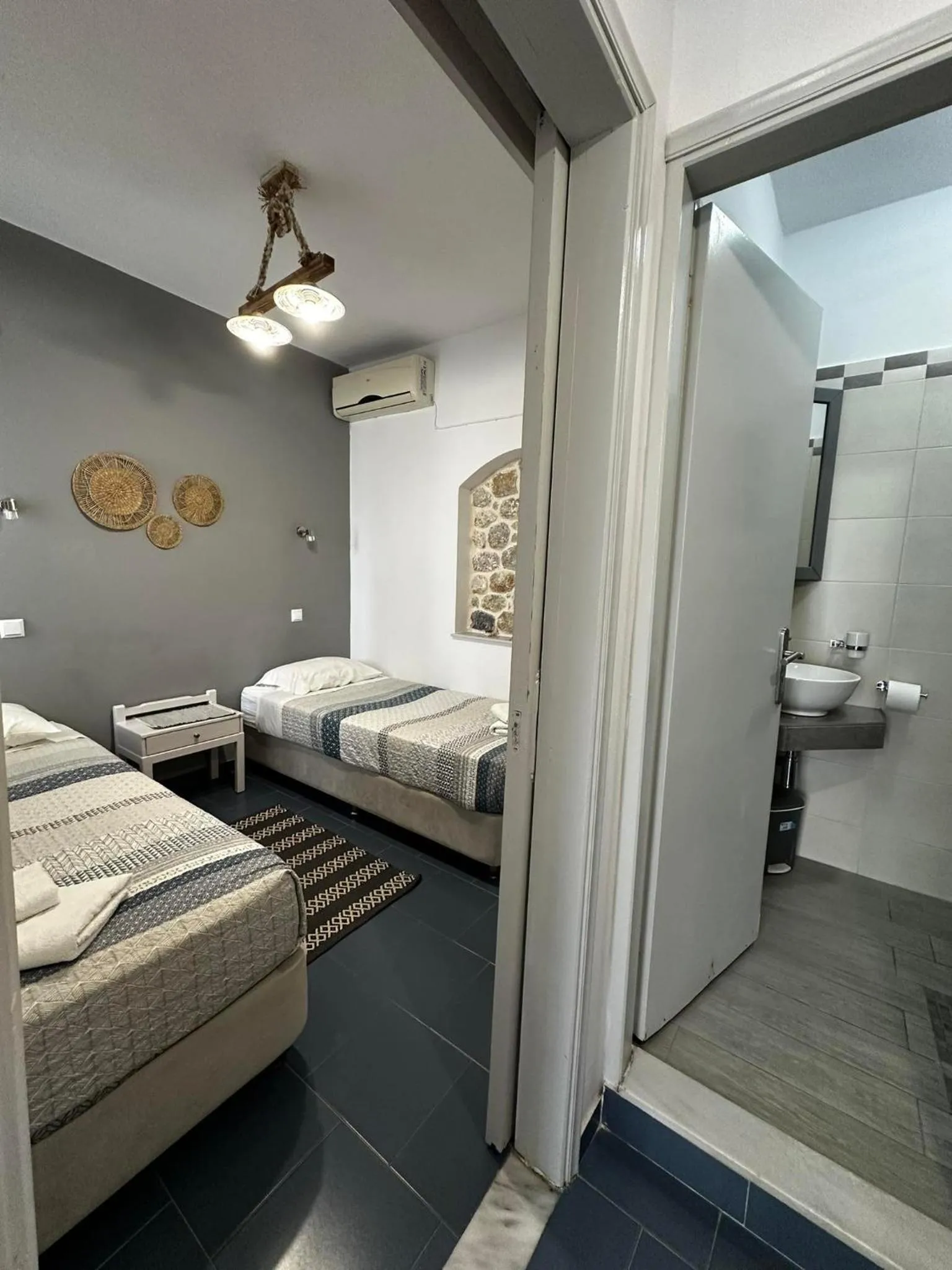 Bed in Elenis Studios&Apartments